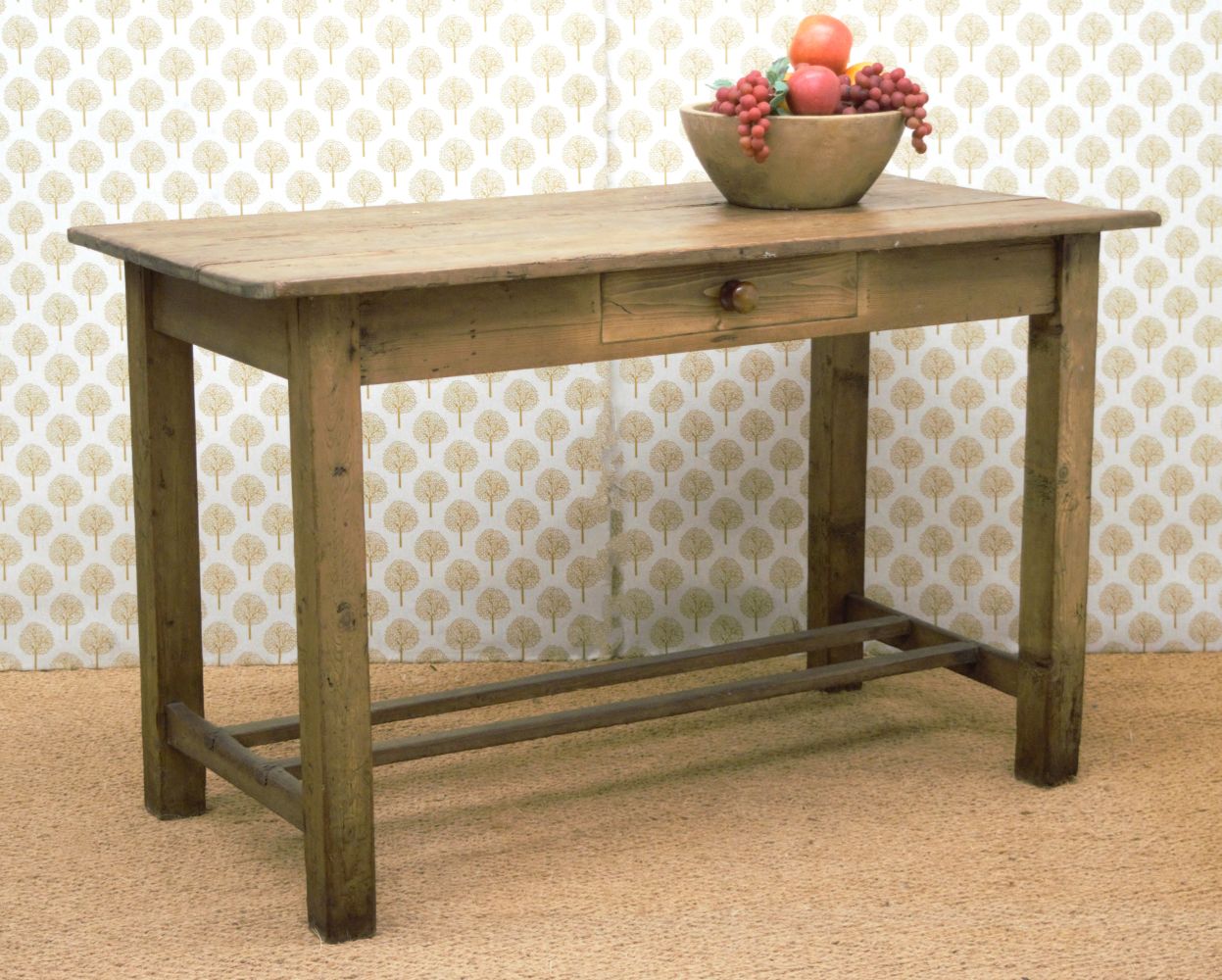 19TH-CENTURY PINE KITCHEN TABLE - Image 2 of 3