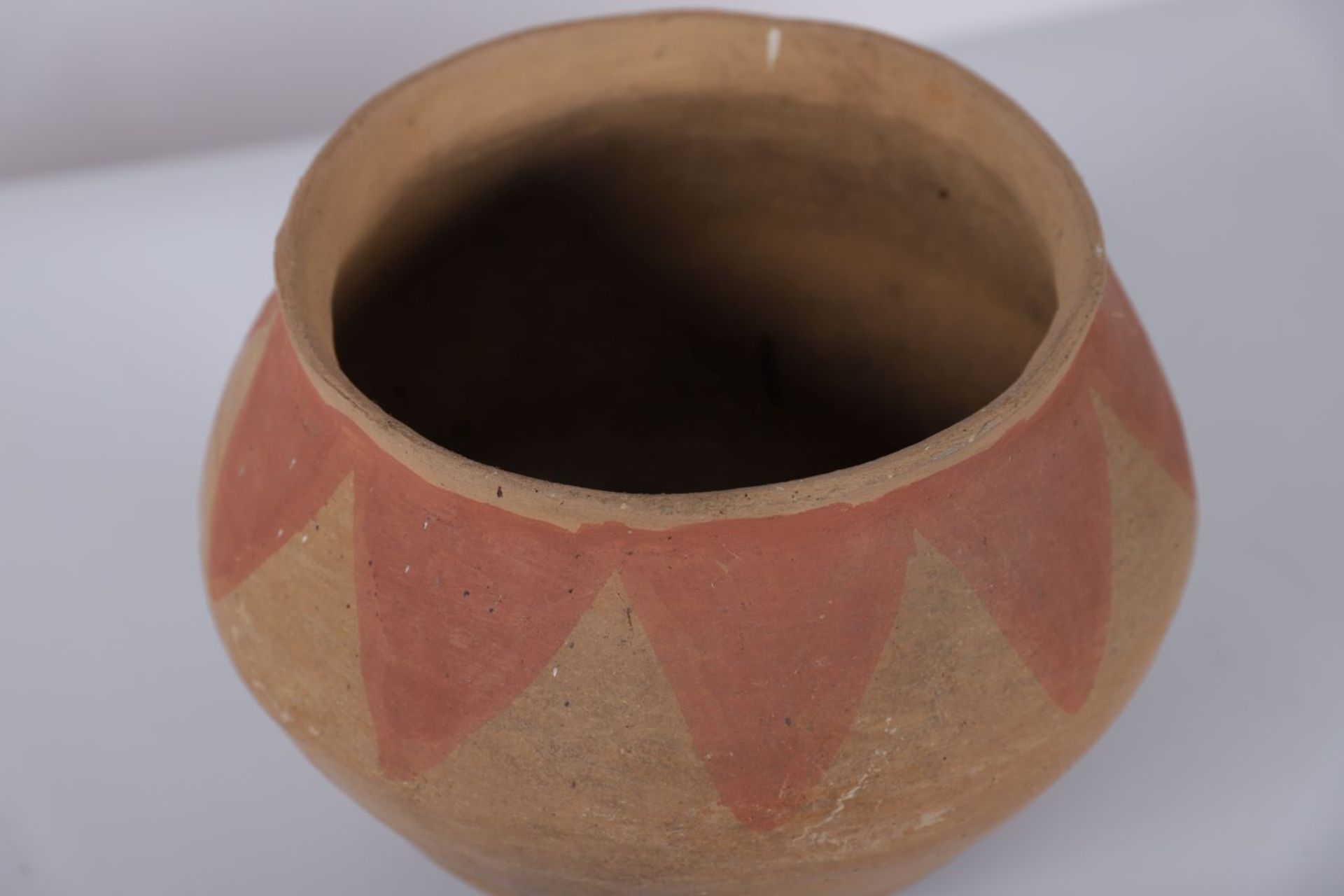 MEXICAN TRIBAL POTTERY JAR - Image 2 of 3