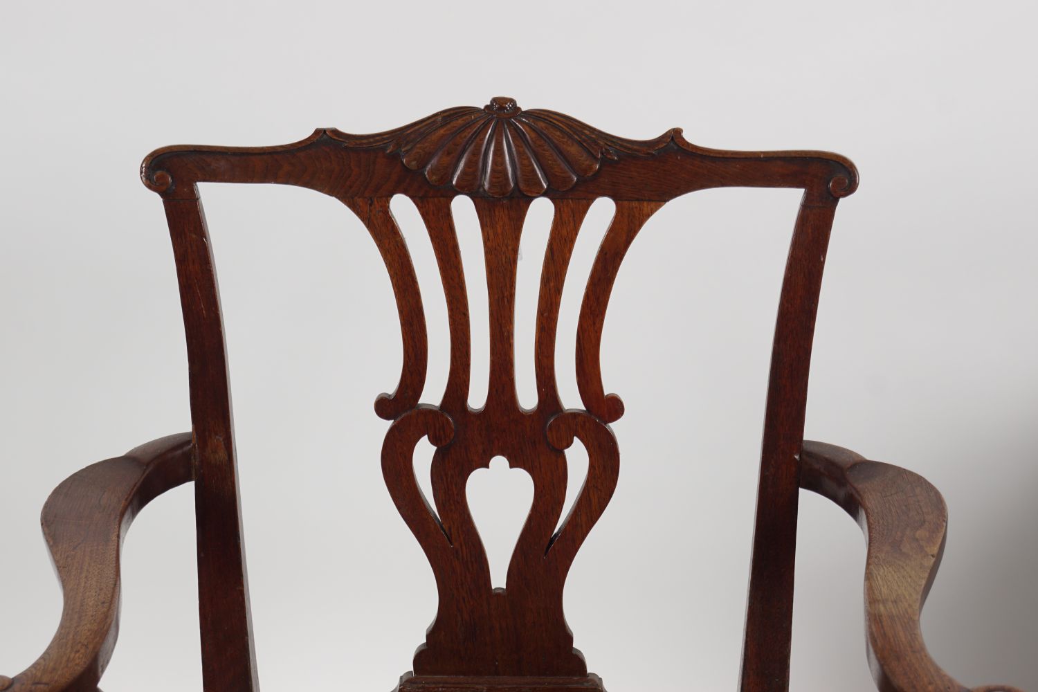 18TH-CENTURY IRISH CHIPPENDALE ELBOW CHAIR - Image 3 of 3