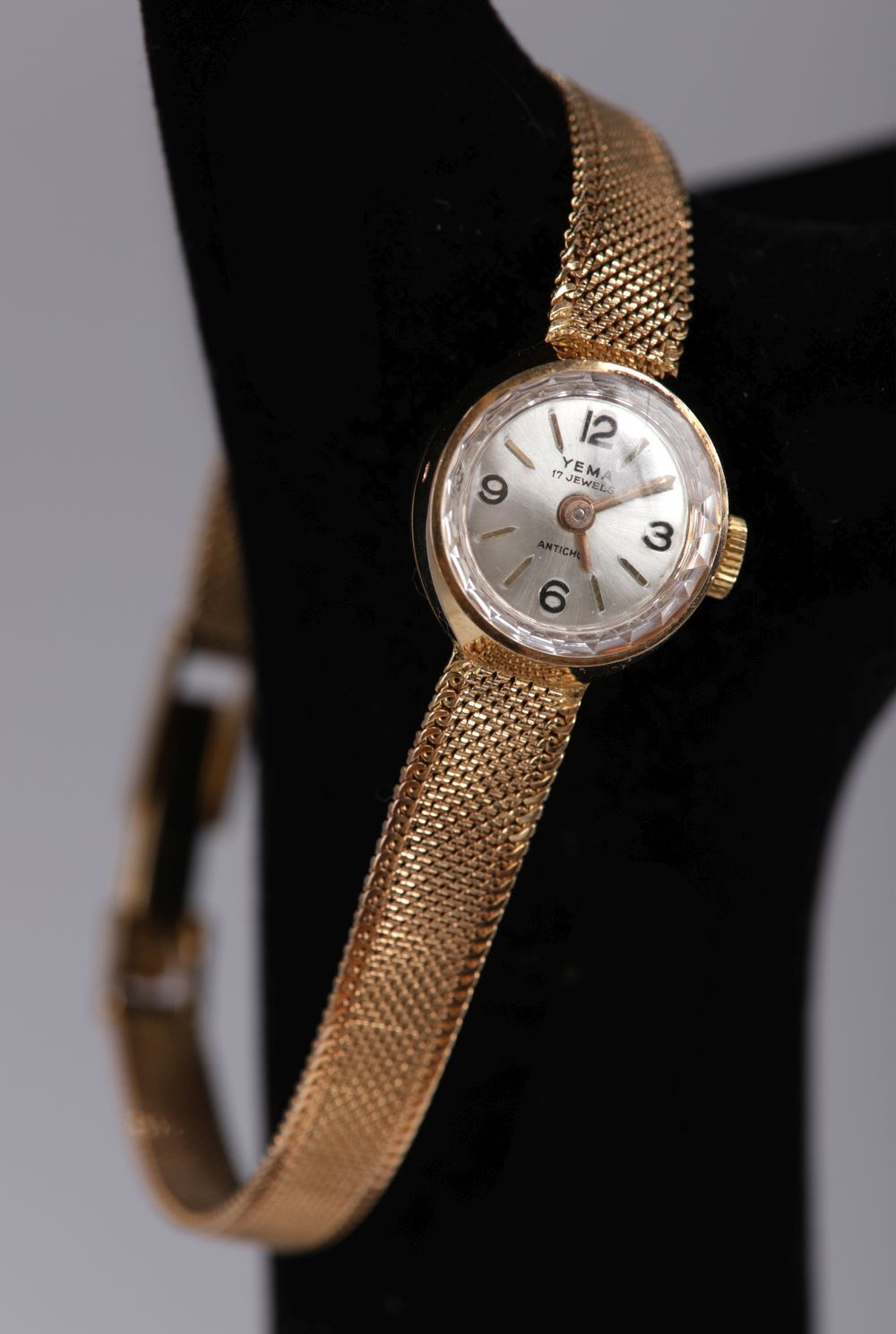 18K GOLD YEMA JEWELLED LADIES' WATCH