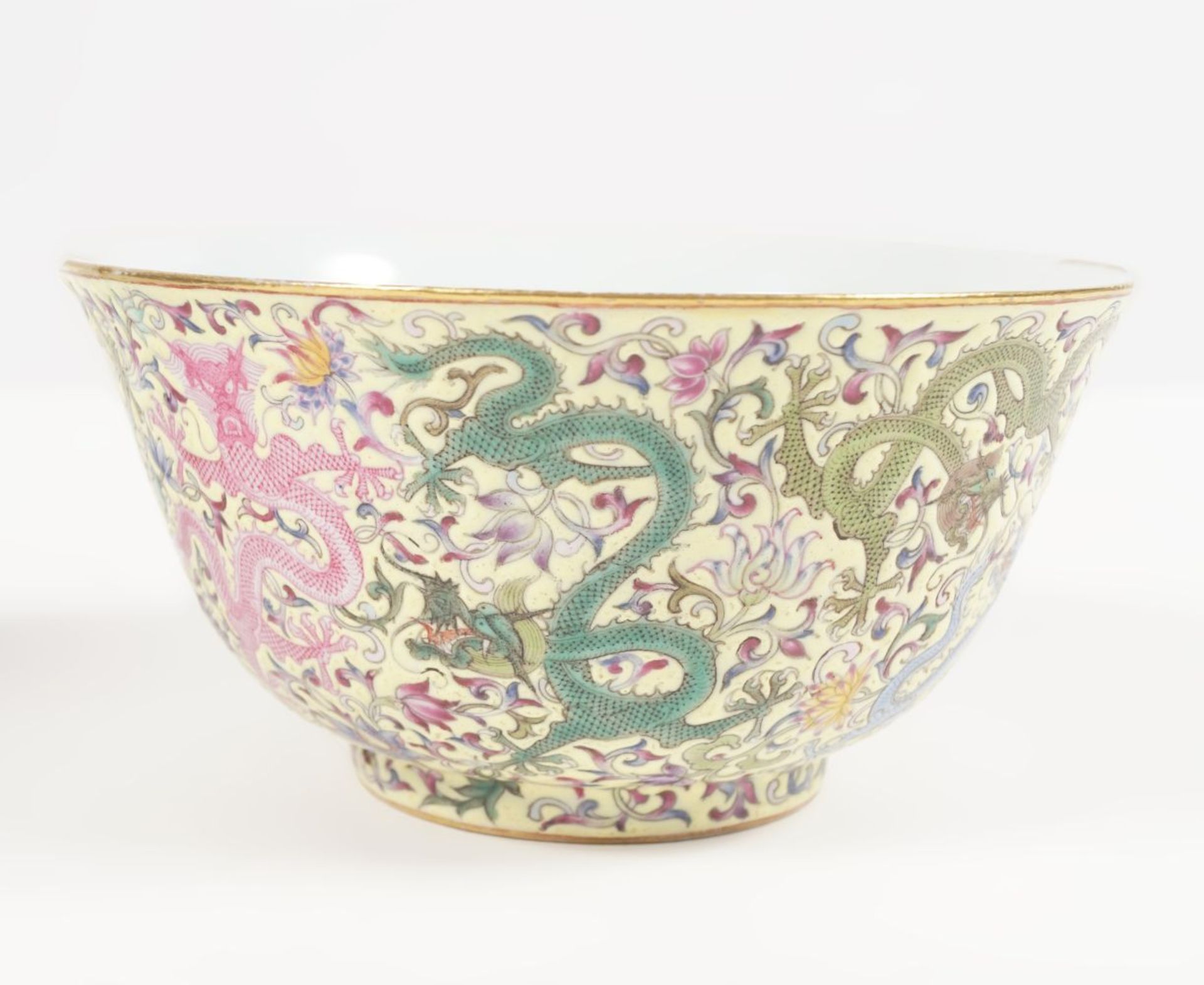 CHINESE QING POLYCHROME BOWL - Image 3 of 4
