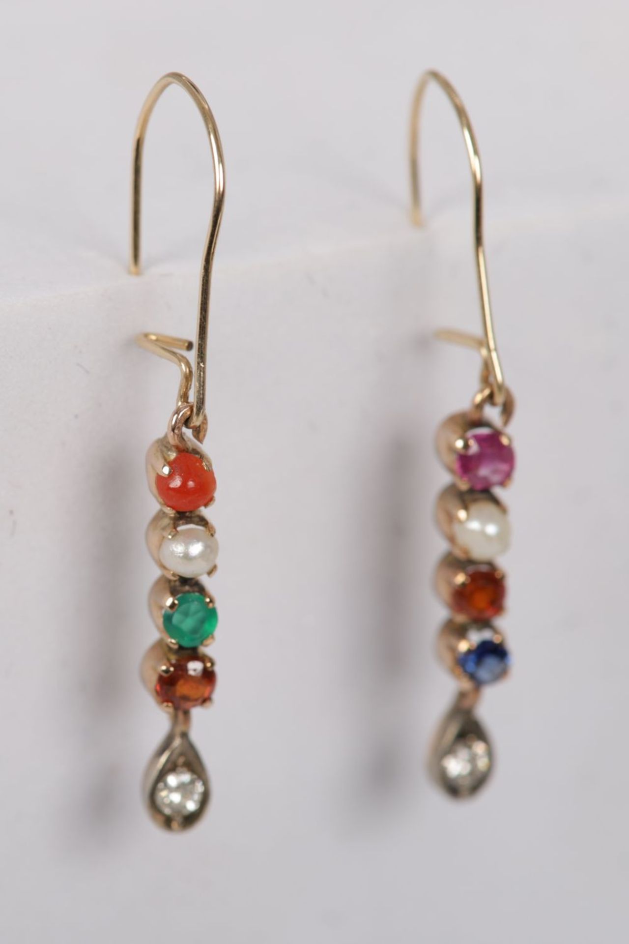 PAIR GEMSTONE GOLD DROP EARRINGS - Image 3 of 3