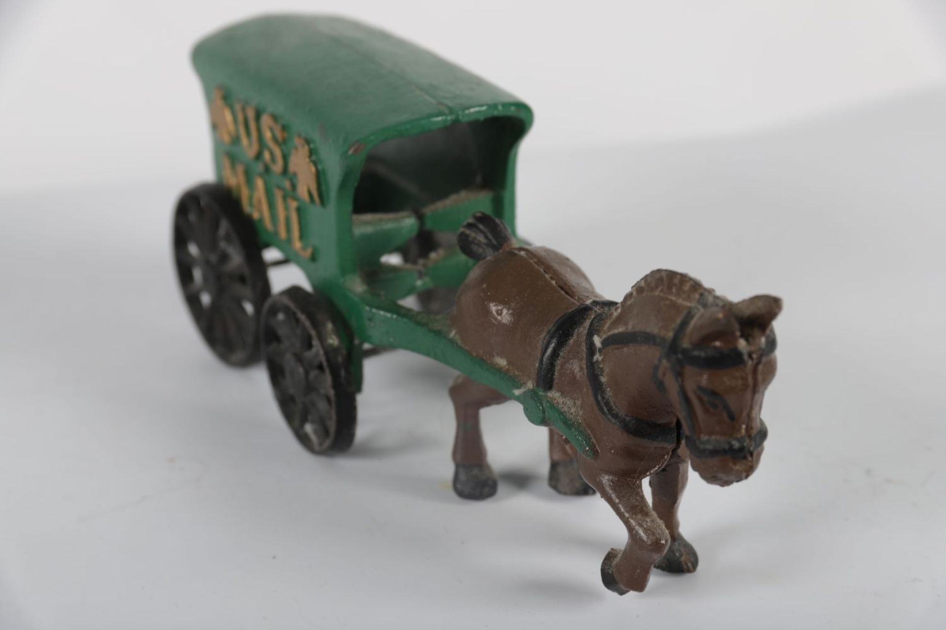 CAST IRON US MAIL HORSE AND COACH - Image 2 of 3