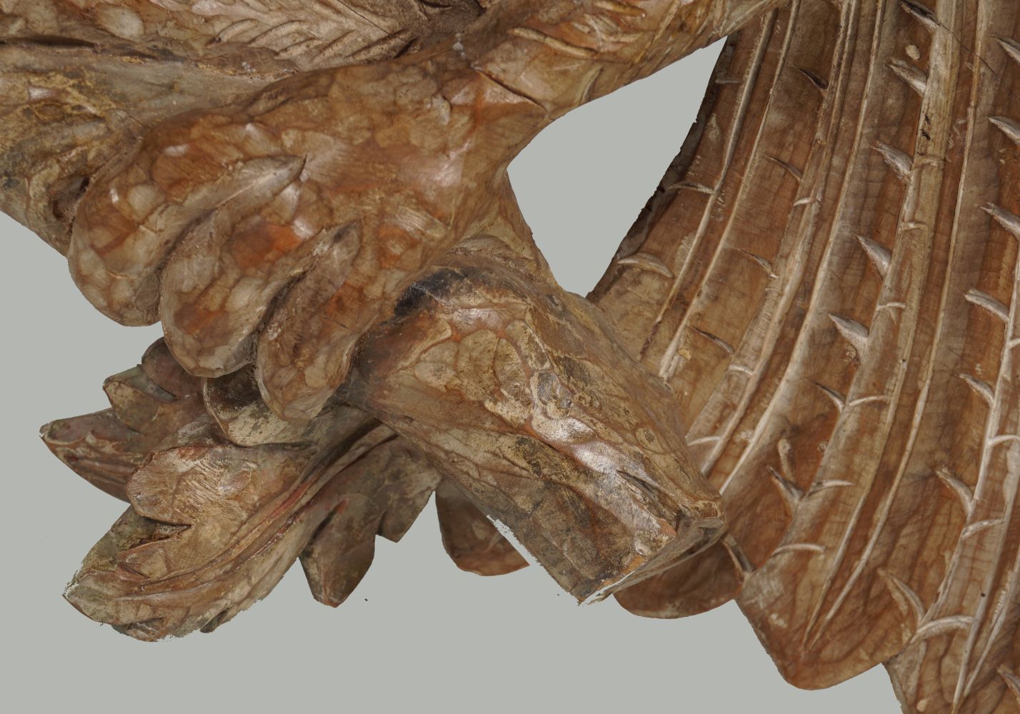 MONUMENTAL AMERICAN CARVED WOOD EAGLE - Image 3 of 4