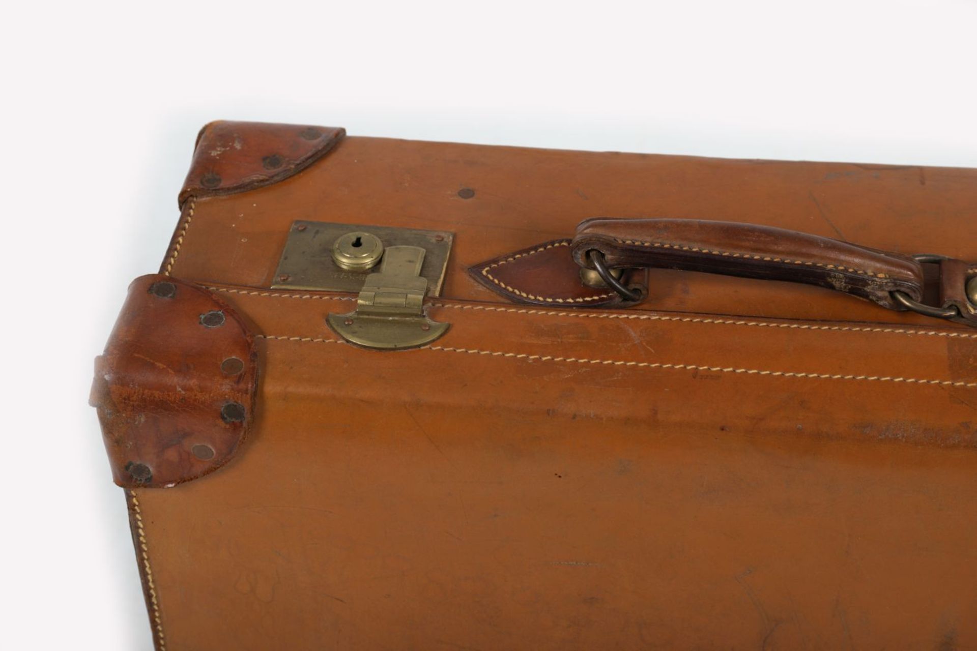 ANTIQUE LEATHER SUITCASE - Image 3 of 3