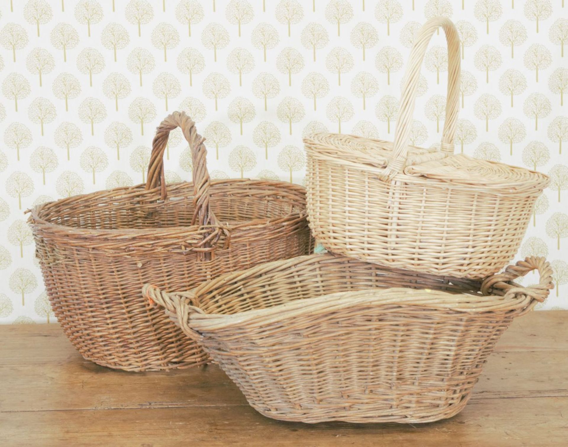 COLLECTION OF 3 WICKER SHOPPING BASKETS