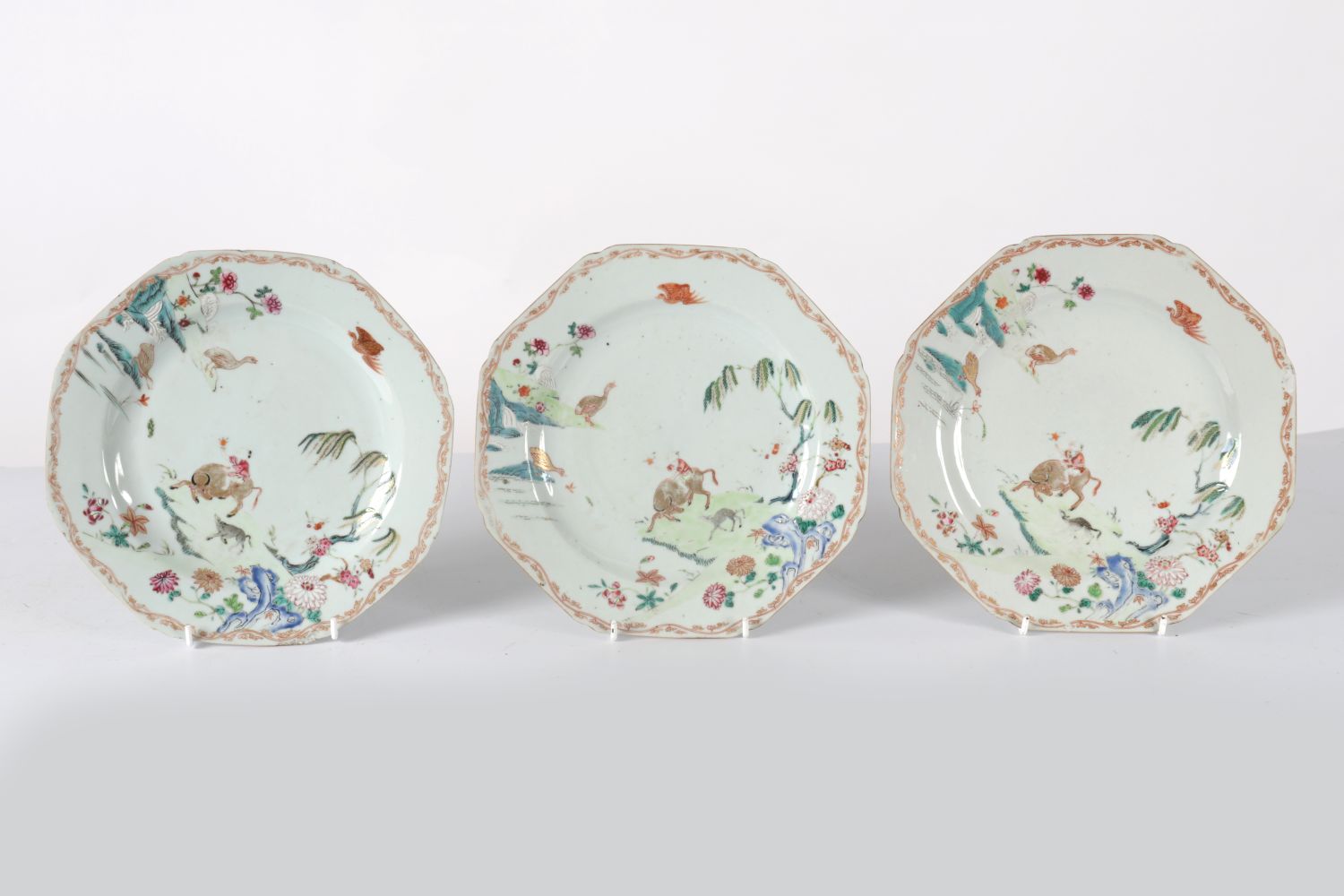 3 18TH-CENTURY CHINESE FAMILLE ROSE PLATES