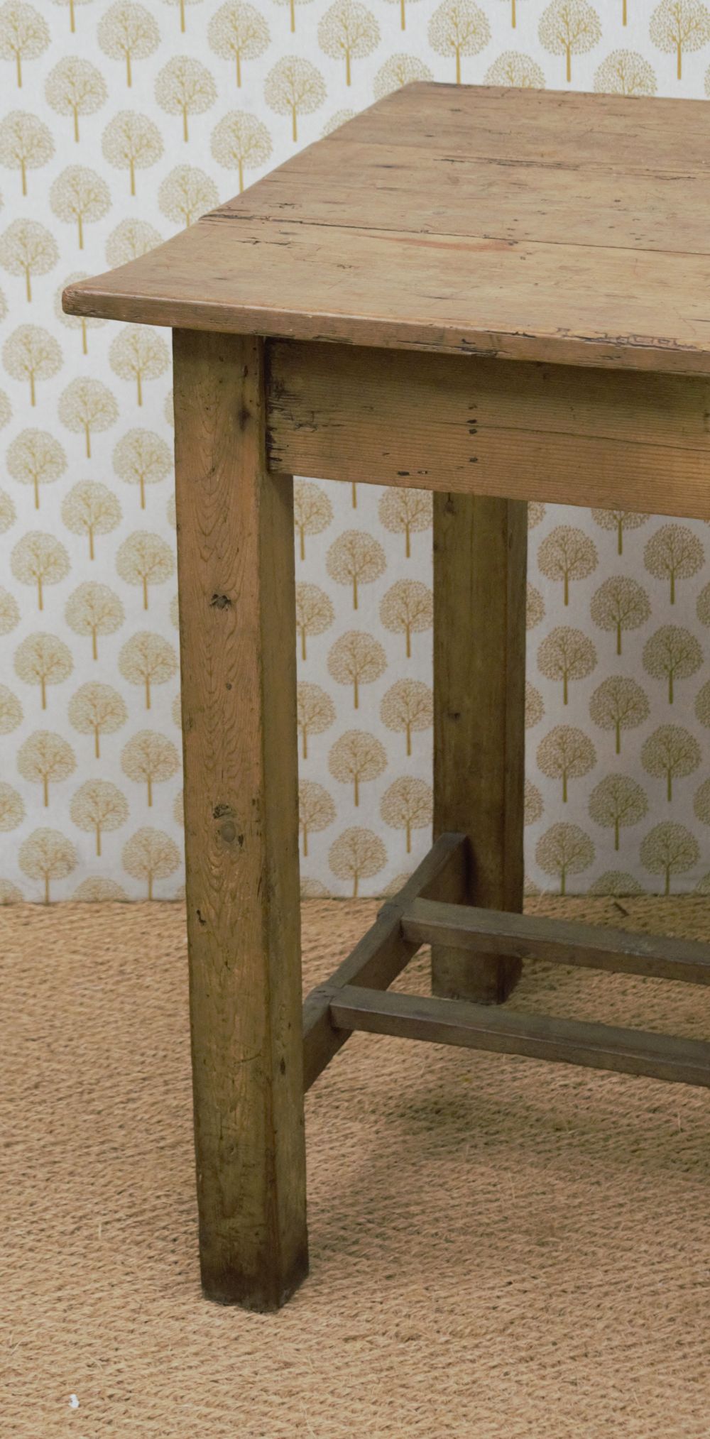 19TH-CENTURY PINE KITCHEN TABLE - Image 3 of 3