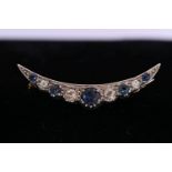 18K WHITE GOLD SAPPHIRE & DIAMOND BROOCH