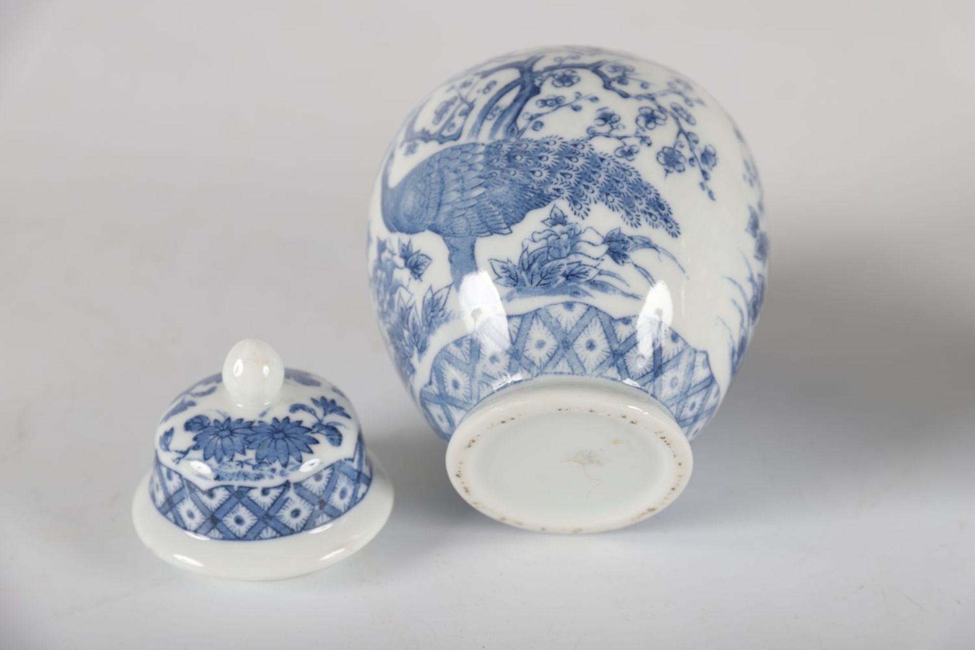 PAIR CHINESE BLUE & WHITE GINGER JARS - Image 3 of 3