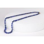 NECKLACE OF LAPIS LAZULI BEADS