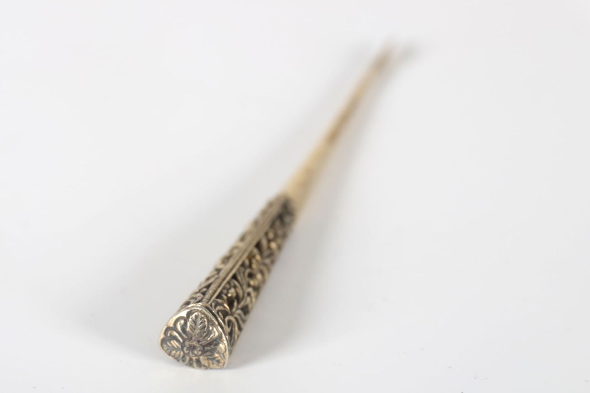 19TH-CENTURY JAPANESE SILVER HAIR PIN - Image 3 of 3