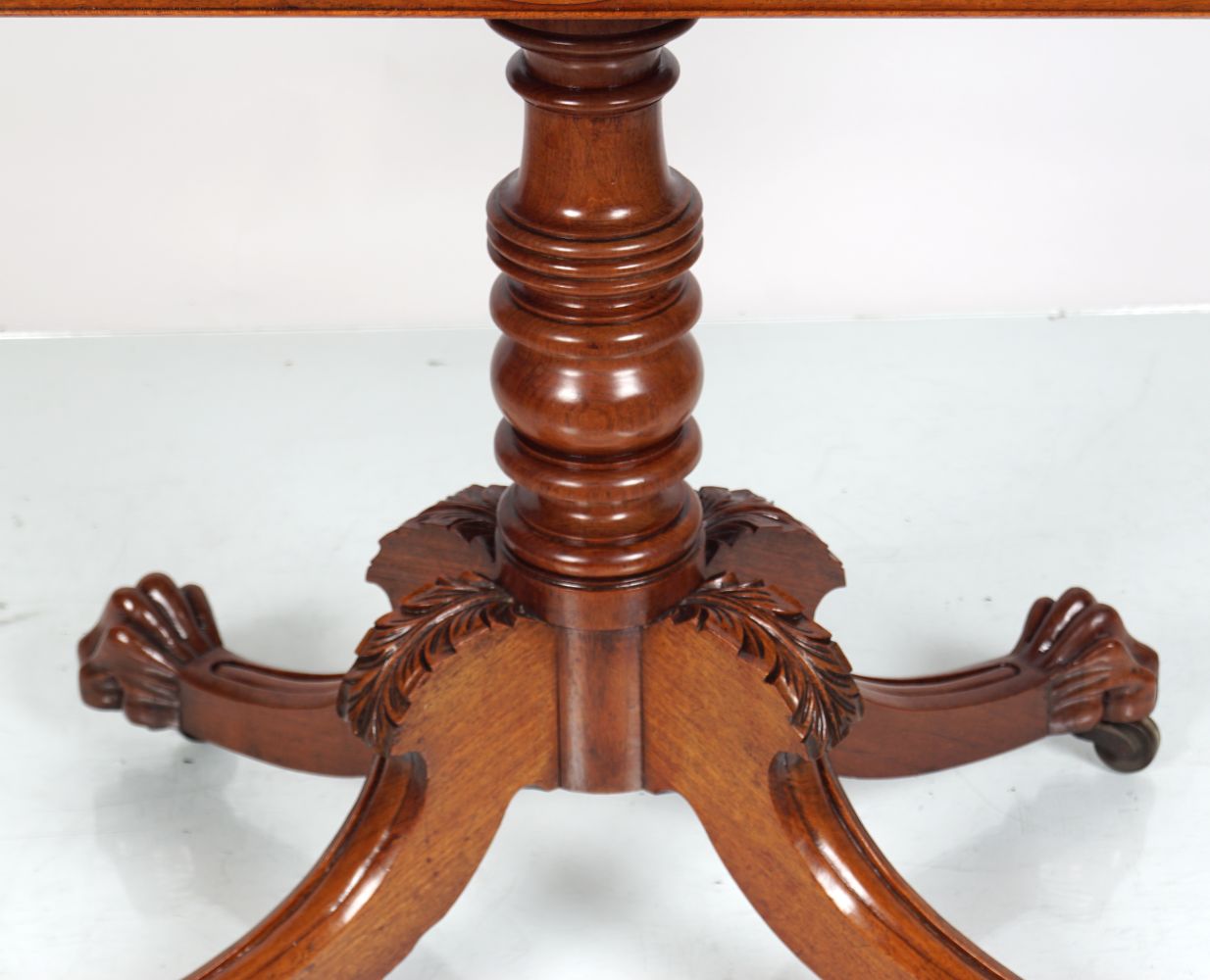 REGENCY MAHOGANY & CROSSBANDED TEA TABLE - Image 2 of 3