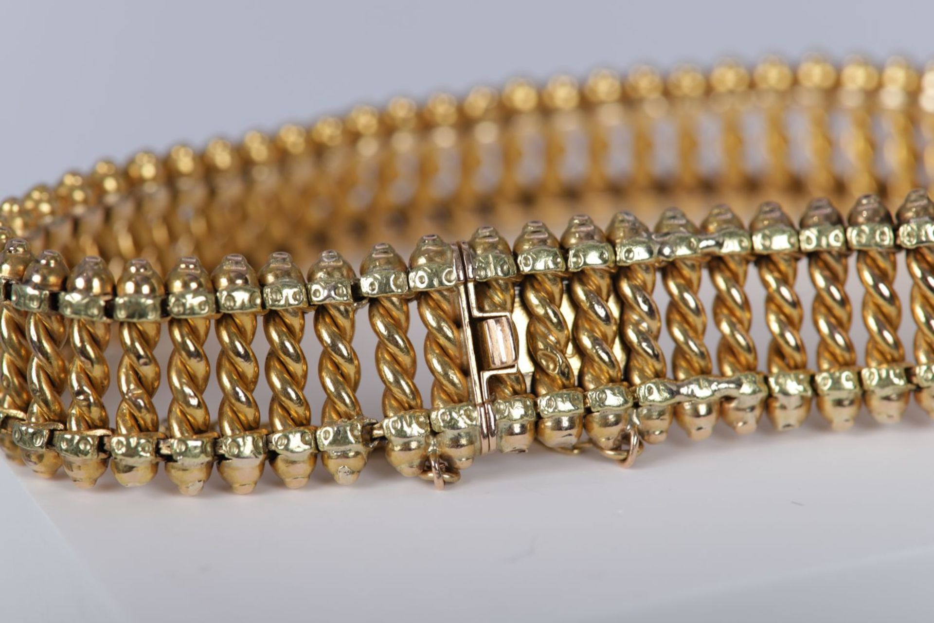 ANTIQUE 18K GOLD BRACELET - Image 3 of 4