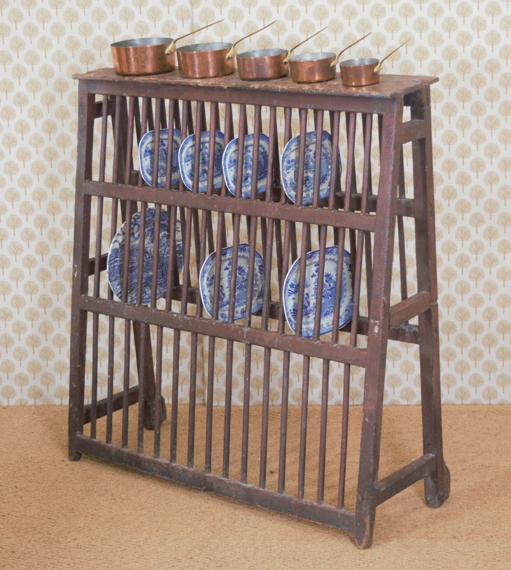 GEORGIAN PINE FLOOR STANDING PLATE RACK