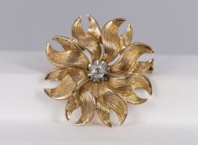 18K YELLOW GOLD, PLATINUM & DIAMOND BROOCH