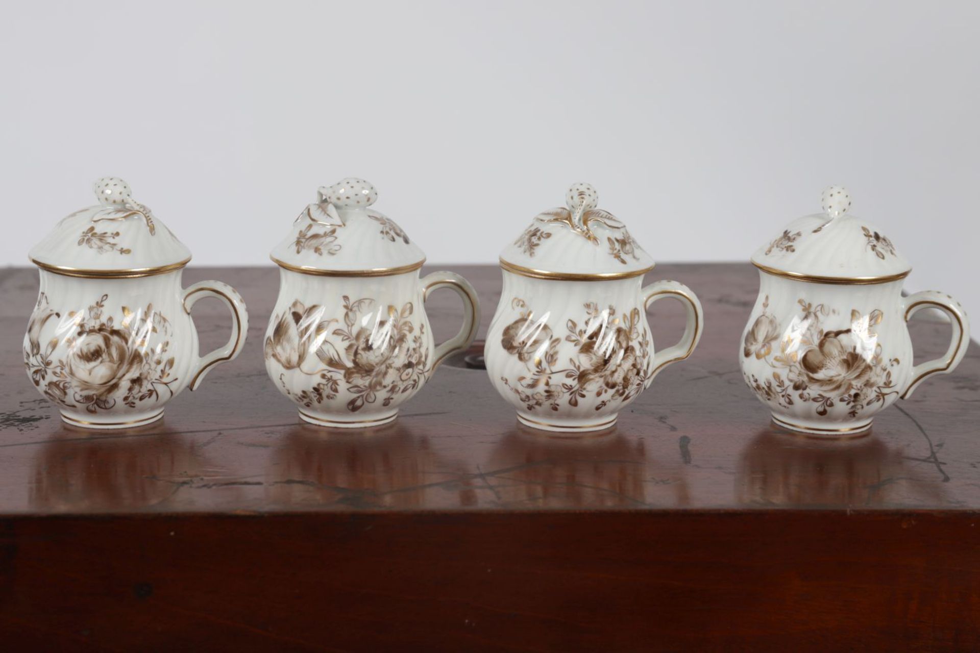 SET OF 4 VIENNA PORCELAIN CHOCOLATE CUPS