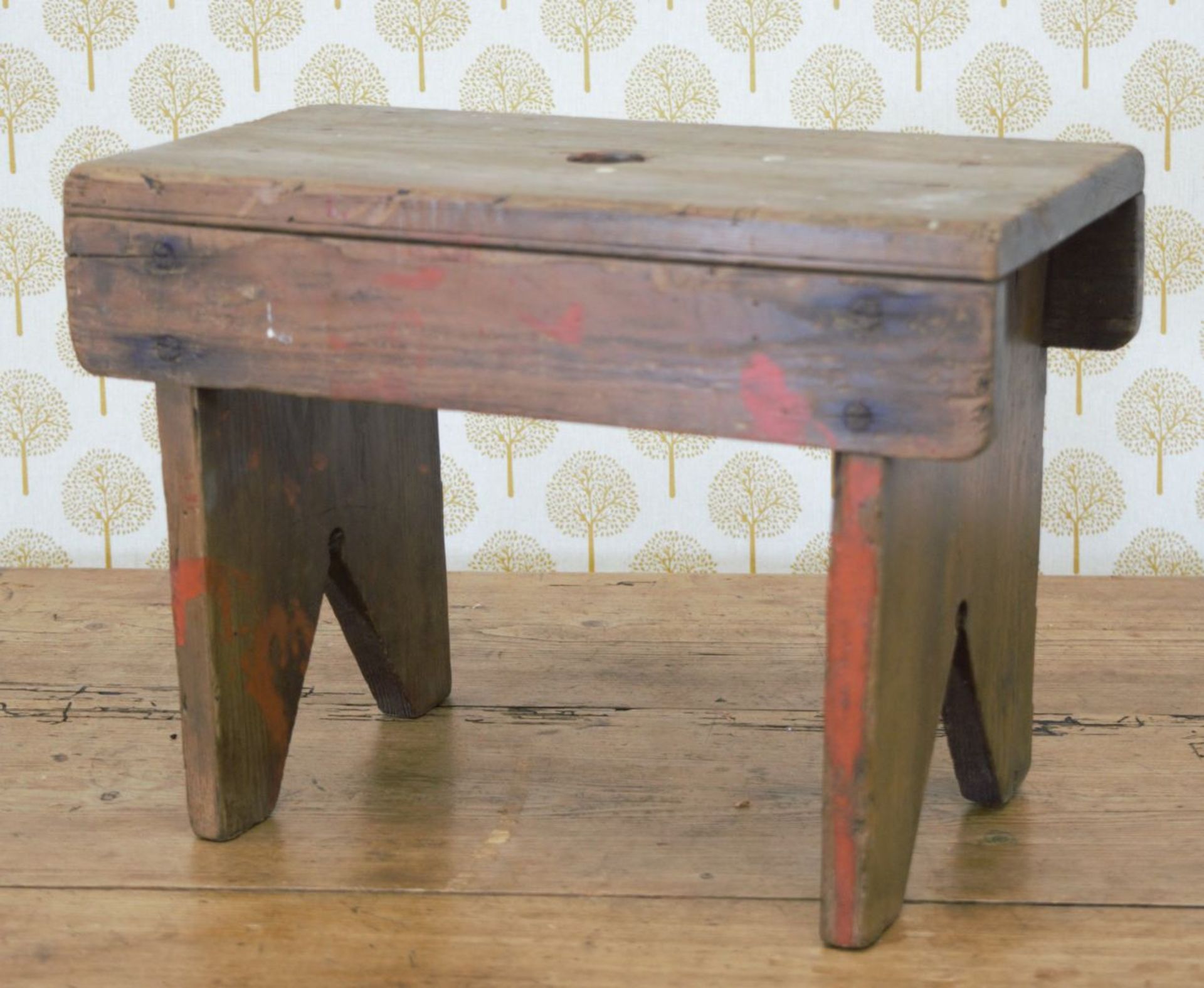 19TH-CENTURY PINE MILKING STOOL