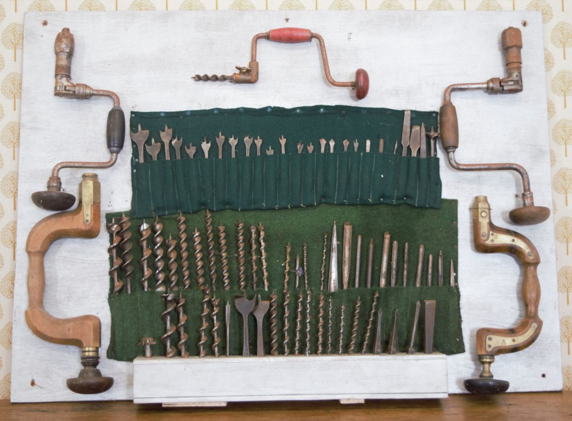 COLLECTION OF CARPENTER'S TOOLS