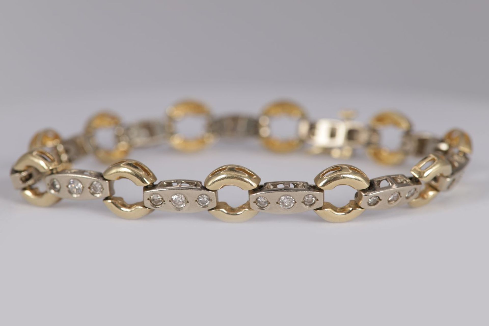 14K GOLD BICOLOUR AND DIAMOND BRACELET