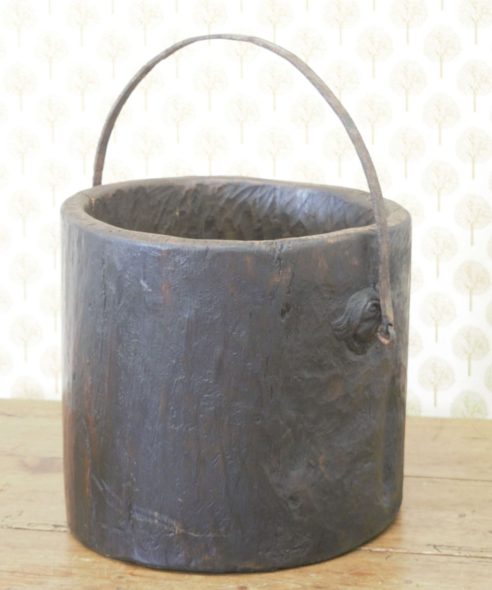 EARLY 18/19TH-CENTURY DUGOUT BUCKET - Image 2 of 3