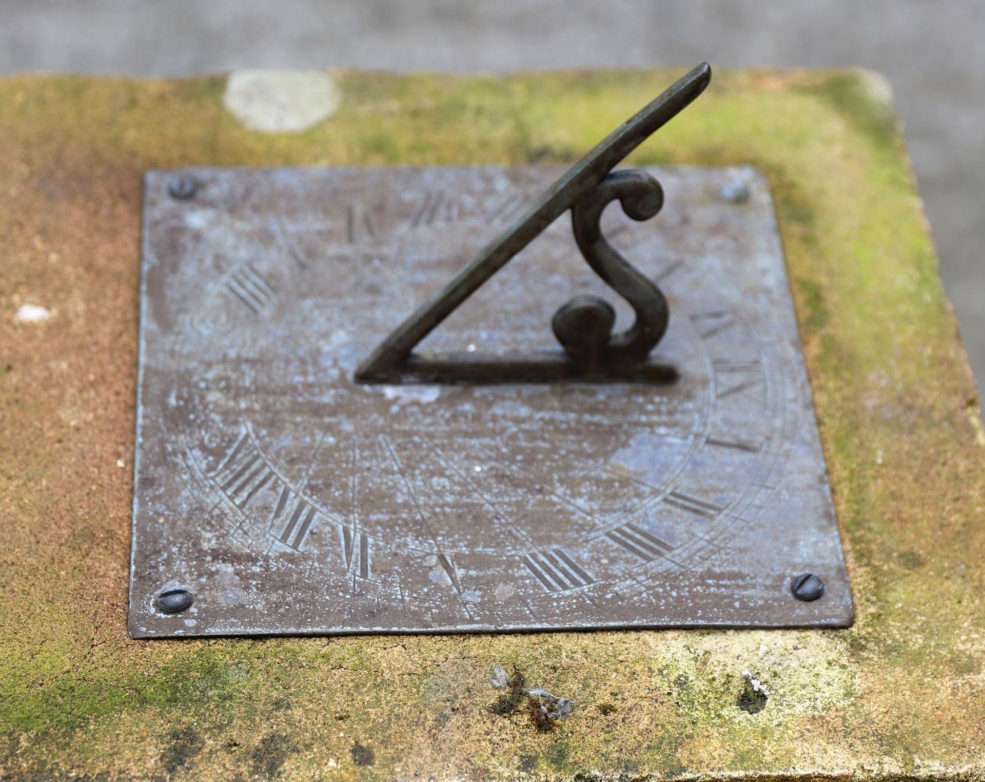 19TH-CENTURY TERRACOTTA STEMMED SUNDIAL - Image 2 of 2