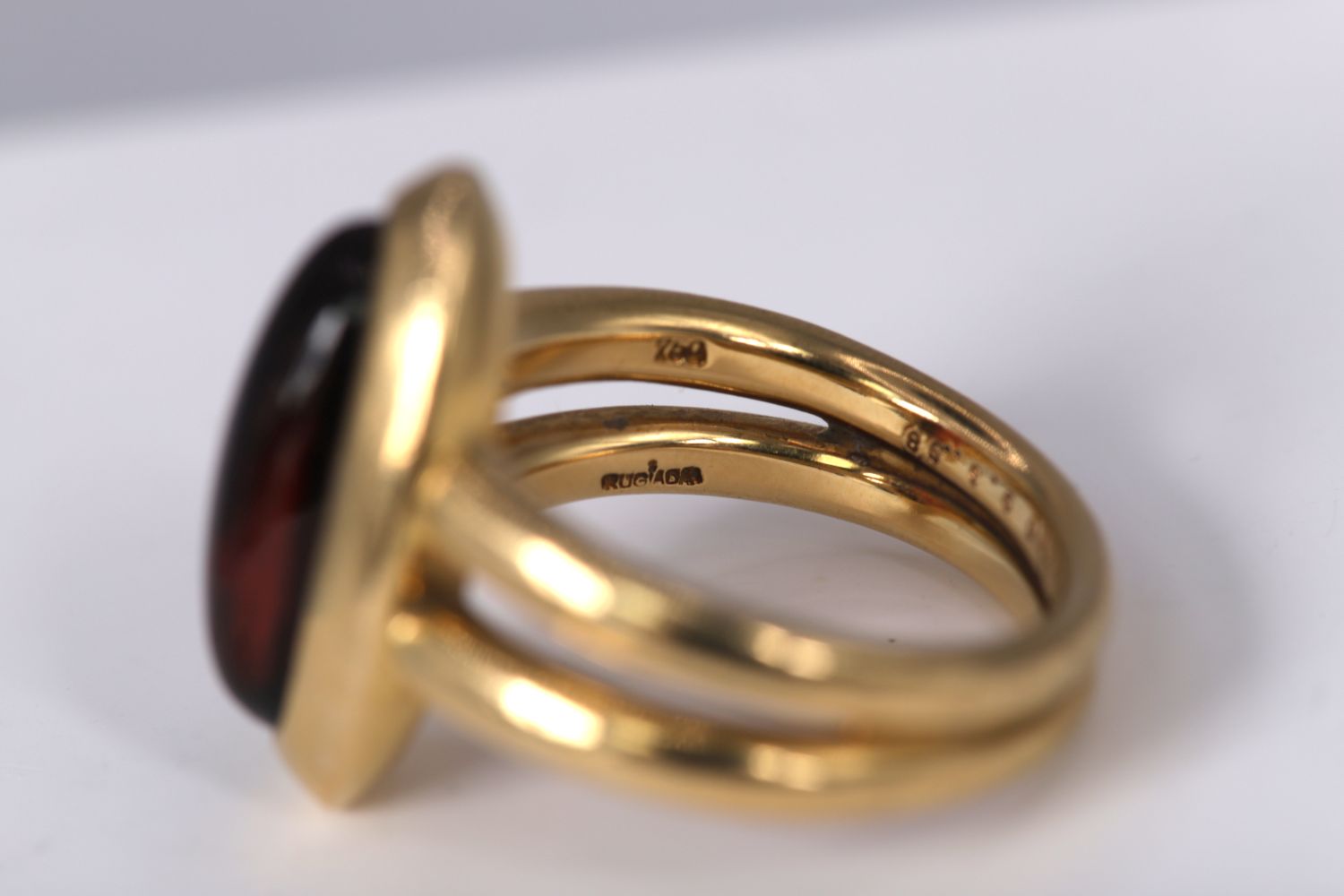 18K YELLOW GOLD MODERNIST RING - Image 4 of 4