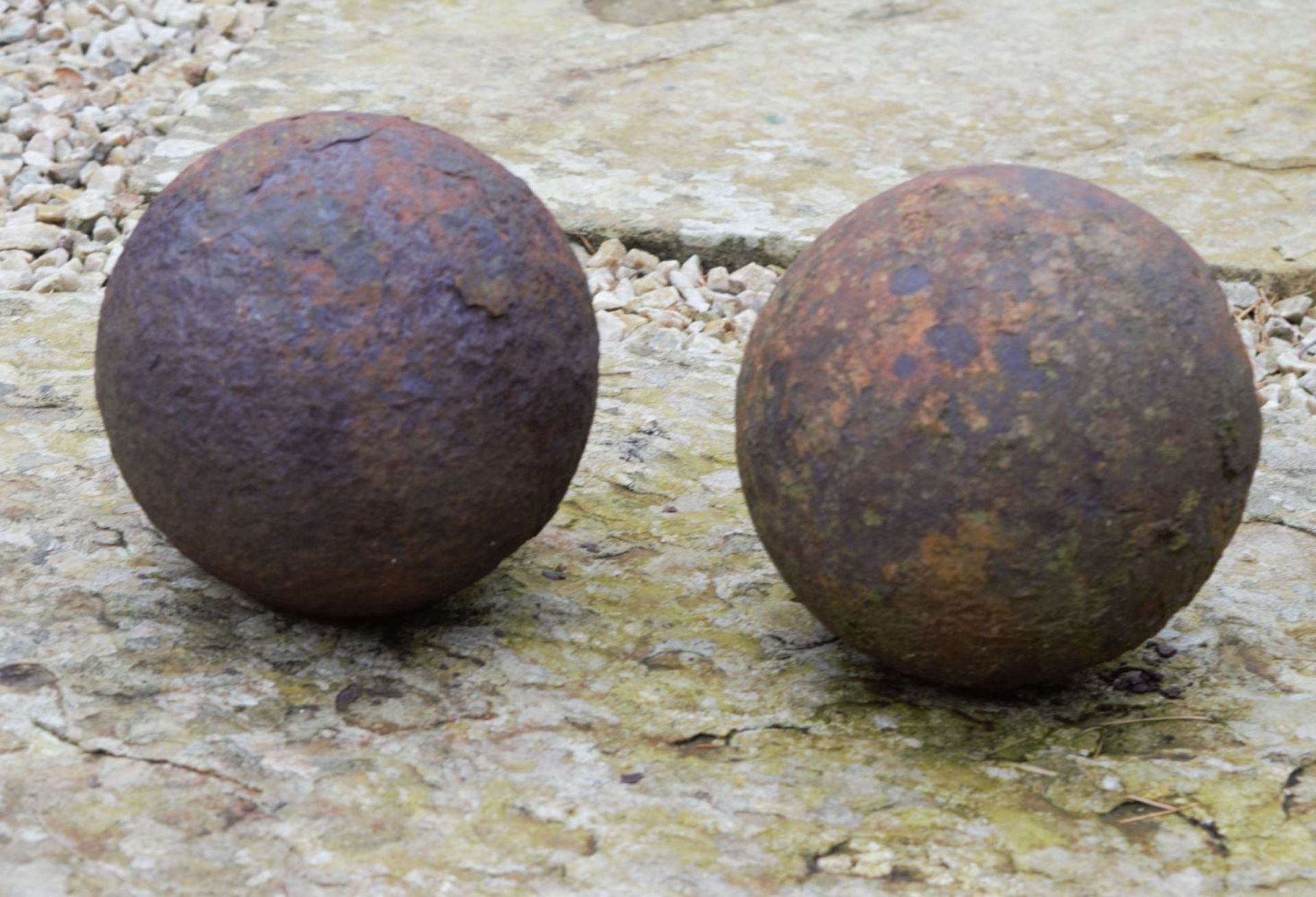 2 LARGE CANNON BALLS - Image 2 of 2