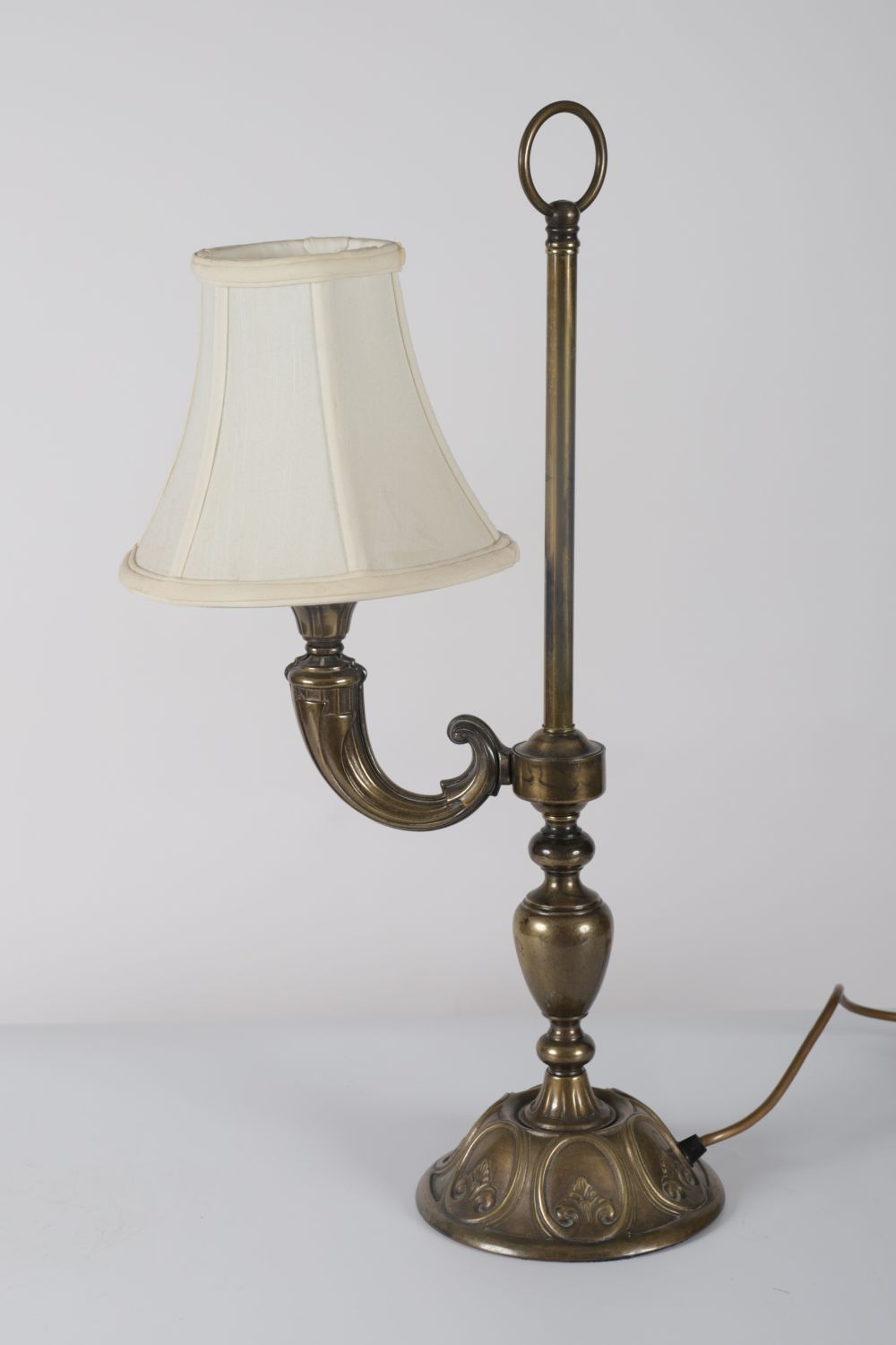 EDWARDIAN BRASS TABLE LAMP