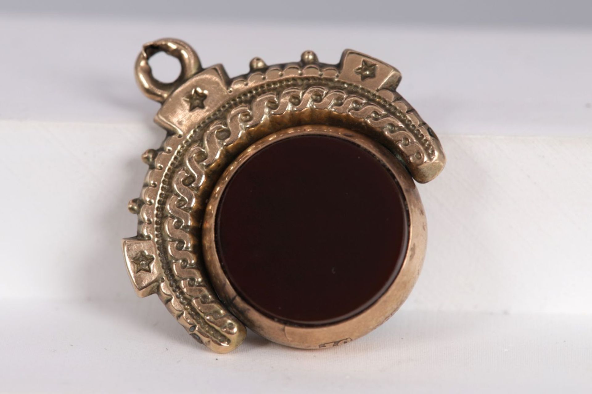 ANTIQUE GOLD SWIVEL FOB - Image 2 of 4
