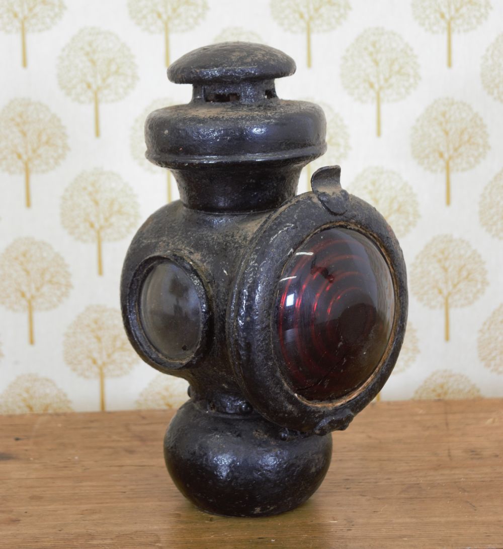 EARLY 19TH-CENTURY RAILWAY LAMP