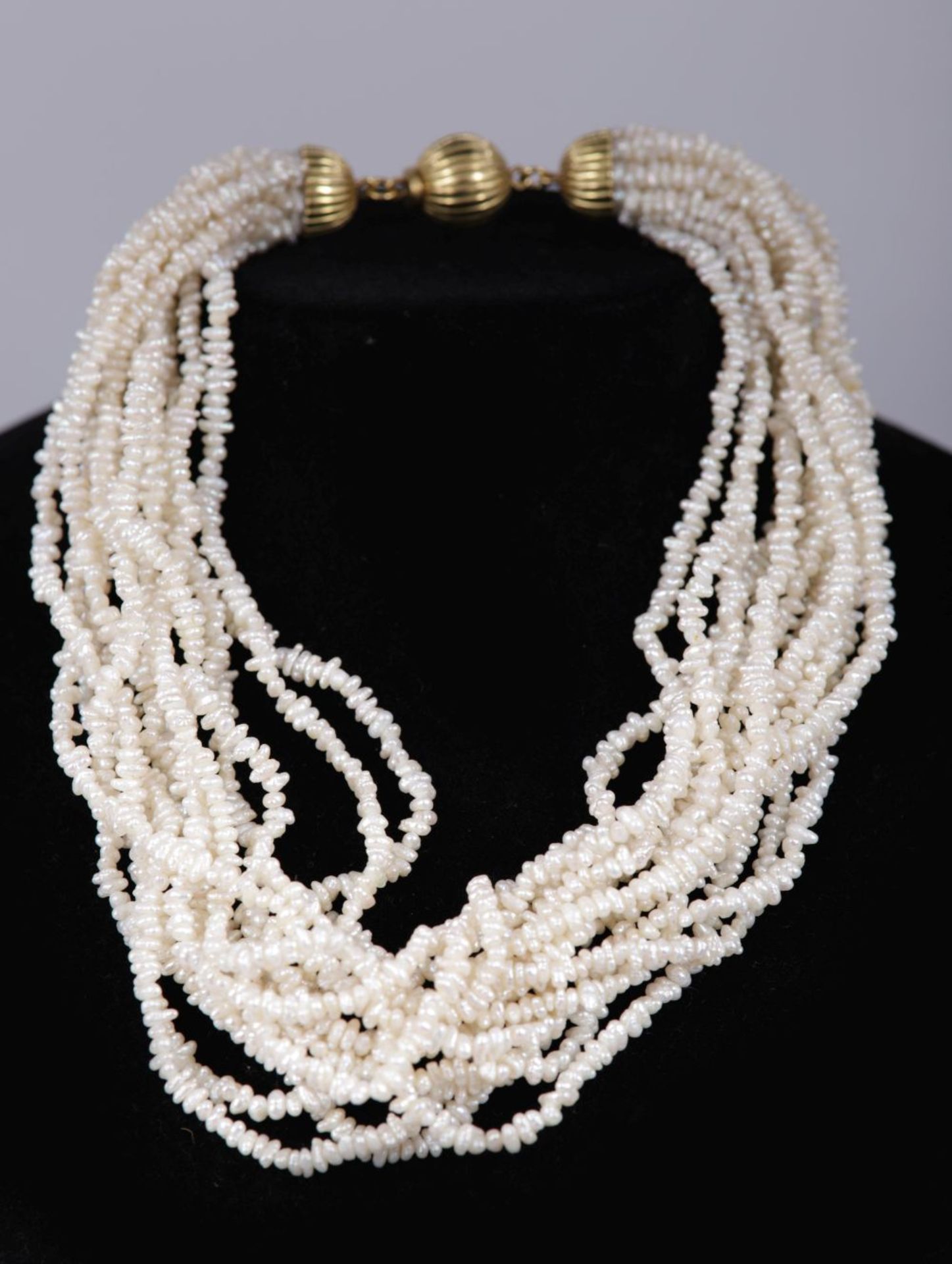 BAROQUE PEARL NECKLACE - Image 2 of 4