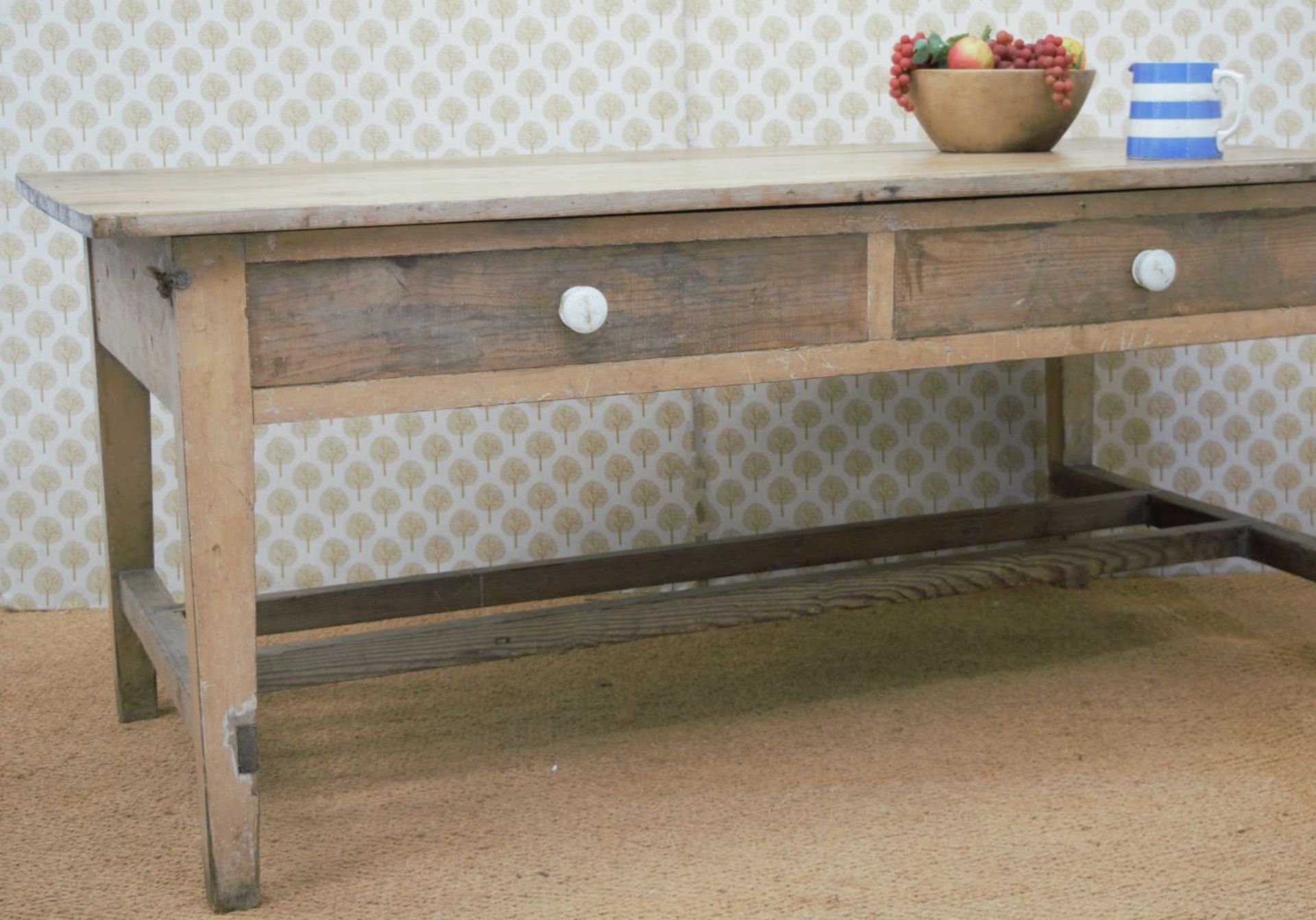 LARGE 19TH-CENTURY PINE COUNTRY KITCHEN TABLE - Image 3 of 5