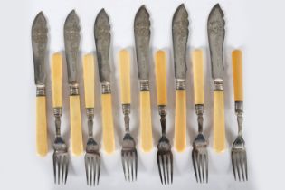 SET OF 6 FISH KNIVES AND FORKS