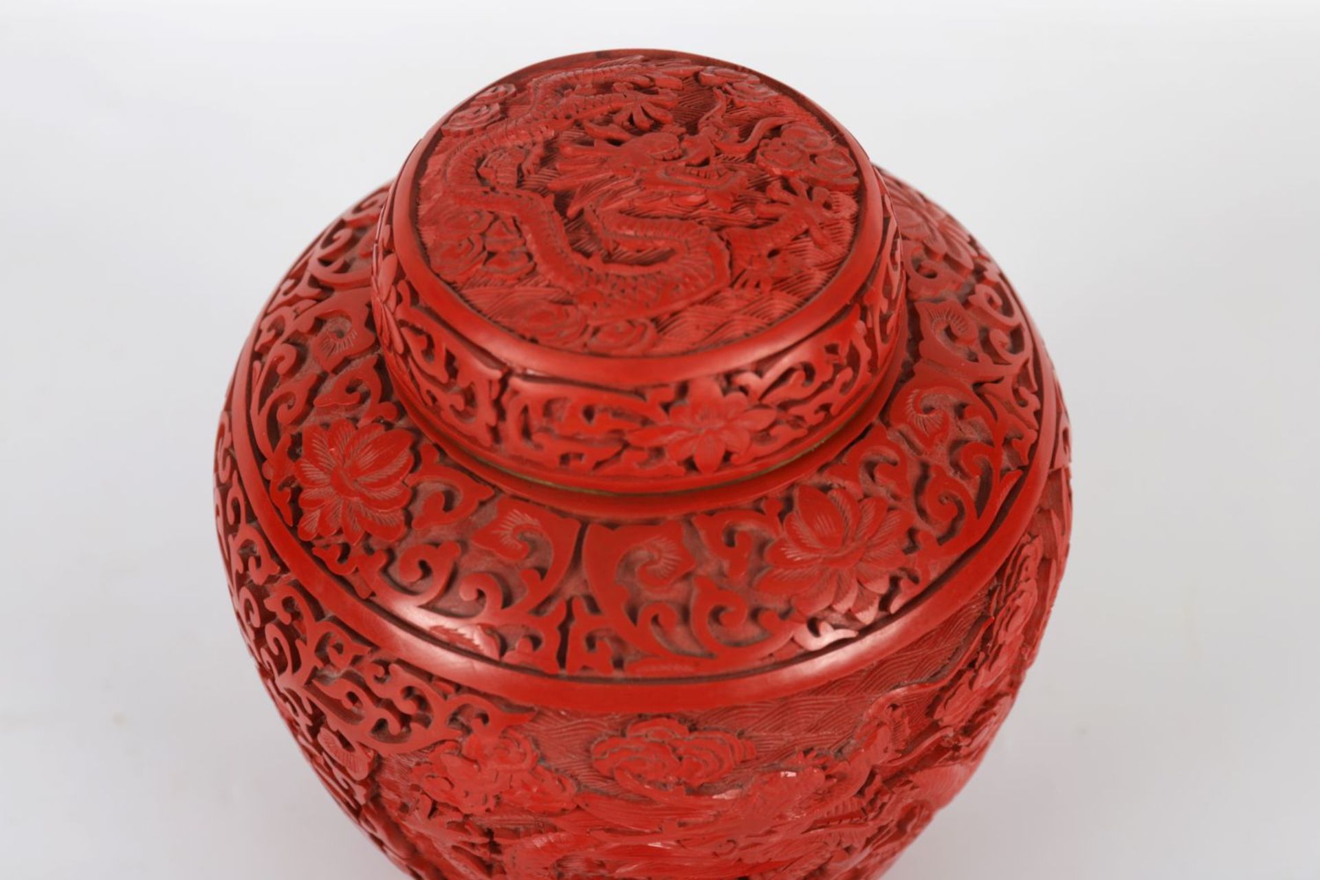 CHINESE CINNABAR LACQUERED VASE - Image 2 of 3