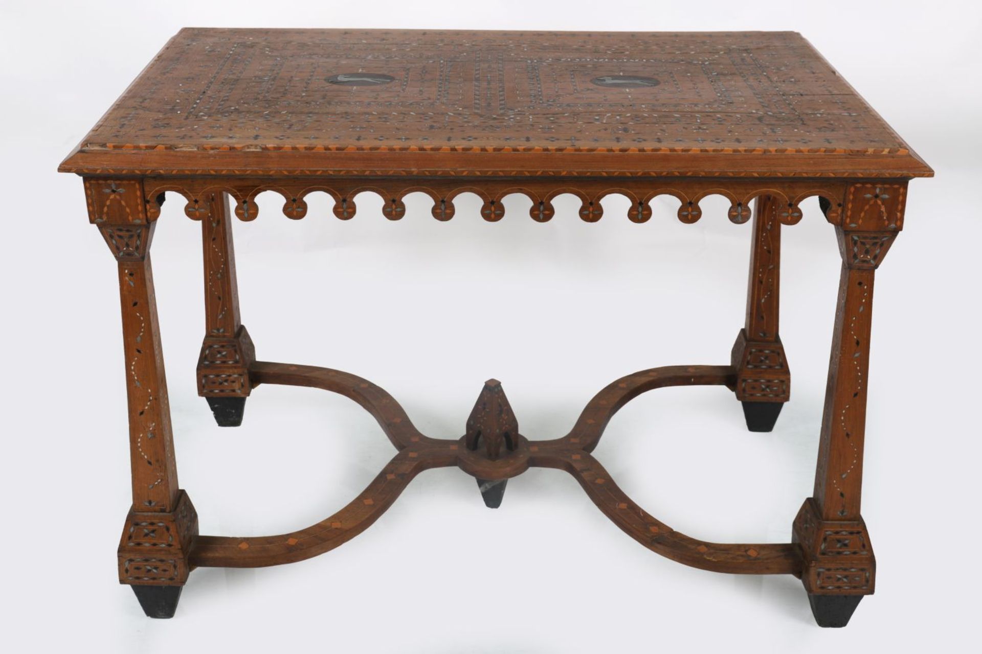 19TH-CENTURY OTTOMAN MARQUETRY CENTRE TABLE
