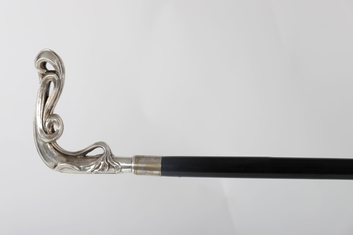 EDWARDIAN SILVER HANDLED WALKING STICK - Image 2 of 2