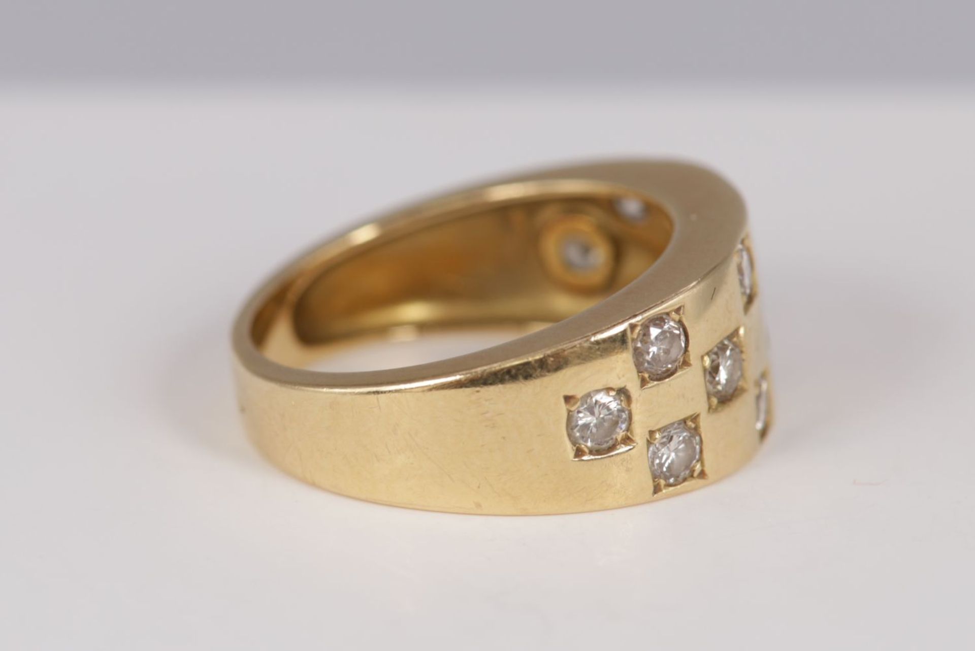 18K GOLD AND DIAMOND WEDDING BAND RING - Bild 3 aus 3