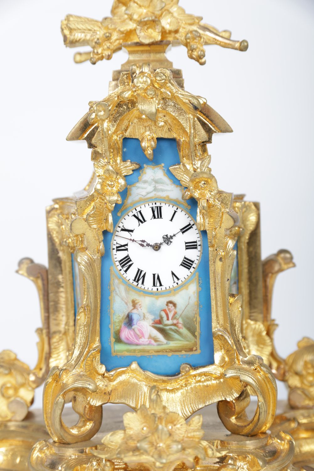 ORMOLU & SEVRES MINIATURE MANTEL CLOCK - Image 2 of 4