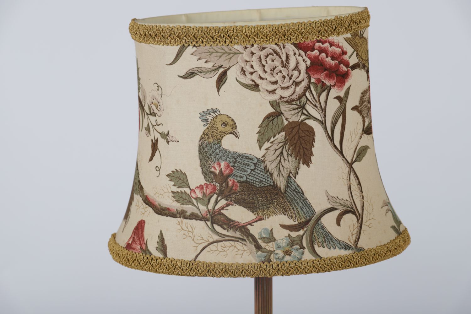 EDWARDIAN CORINTHIAN PILLARED TABLE LAMP - Image 2 of 3