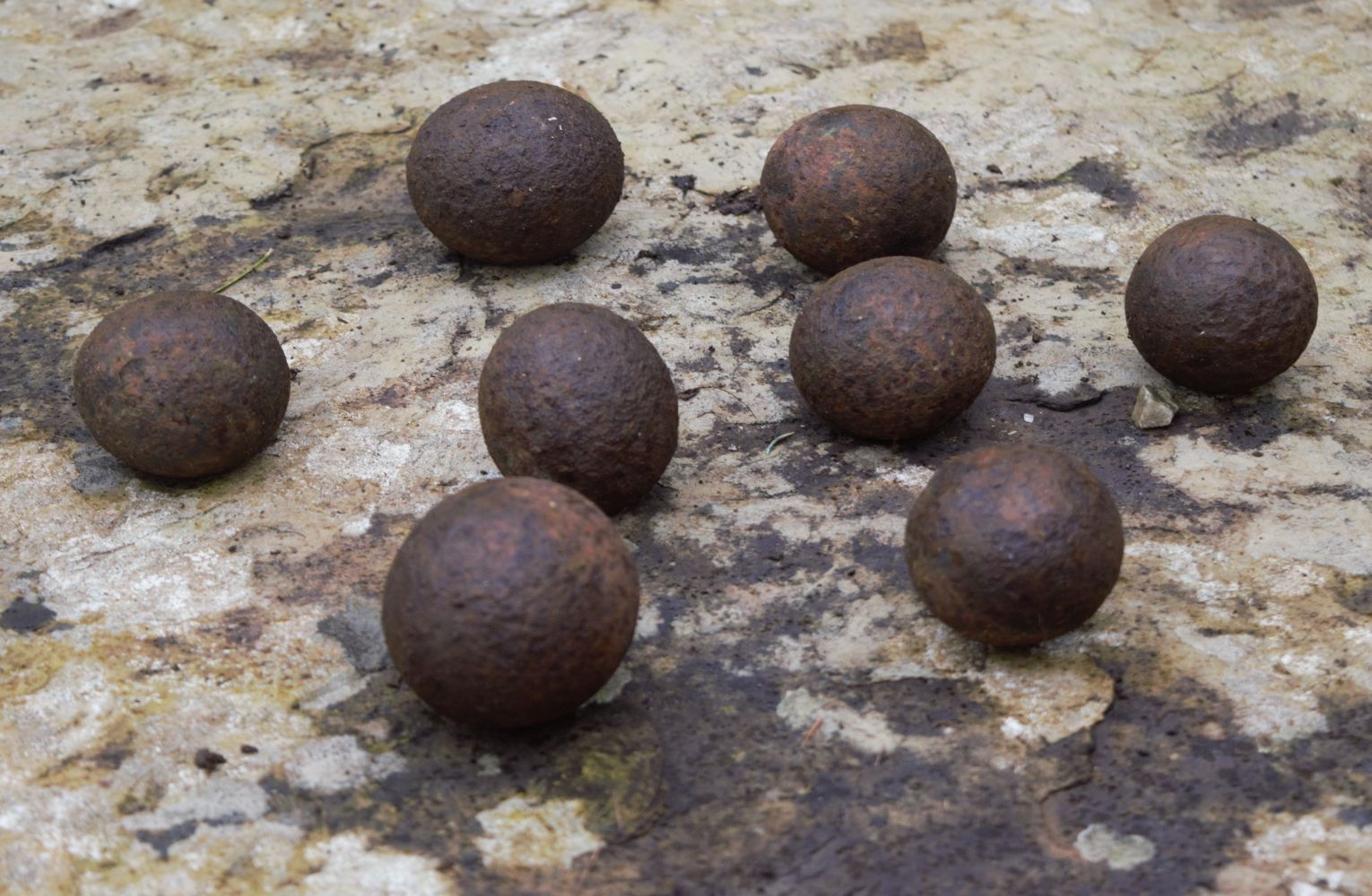 WITHDRAWN GROUP OF 8 CANNON BALLS - Image 2 of 2