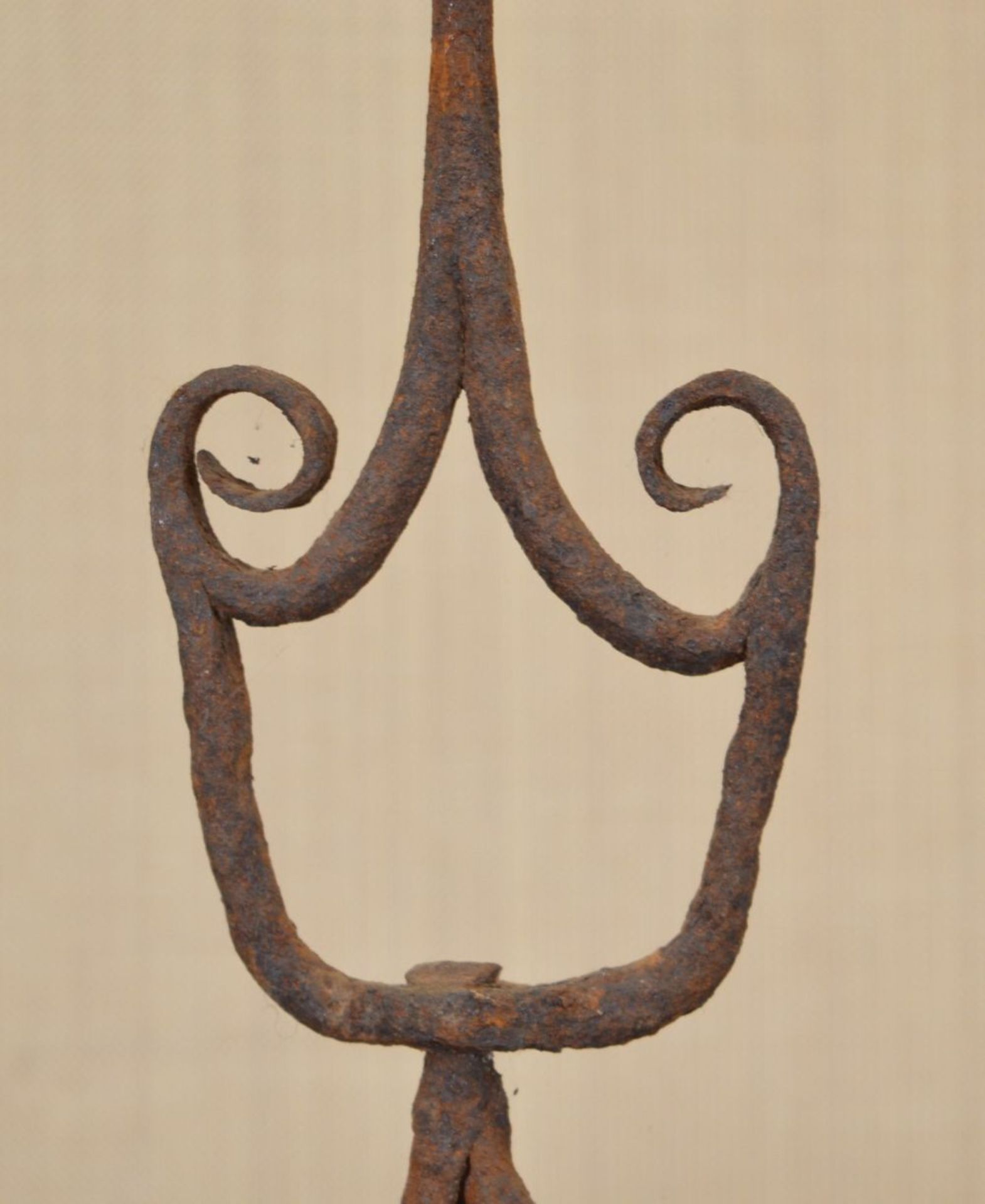 EARLY 19TH-CENTURY FORGED IRON FLOOR STANDING RUSH LIGHT - Image 3 of 3