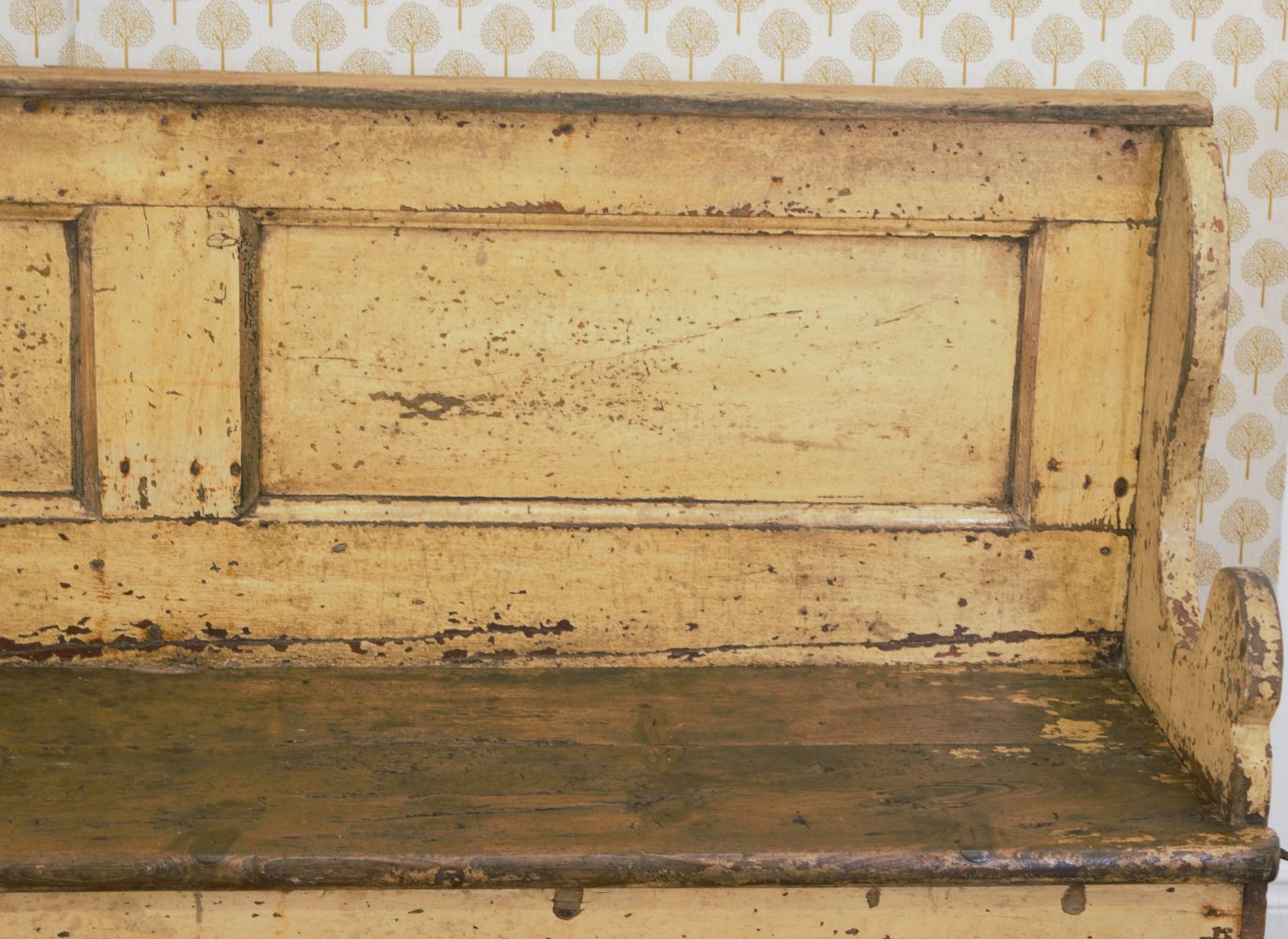 19TH-CENTURY PINE SETTLE BED - Image 4 of 4