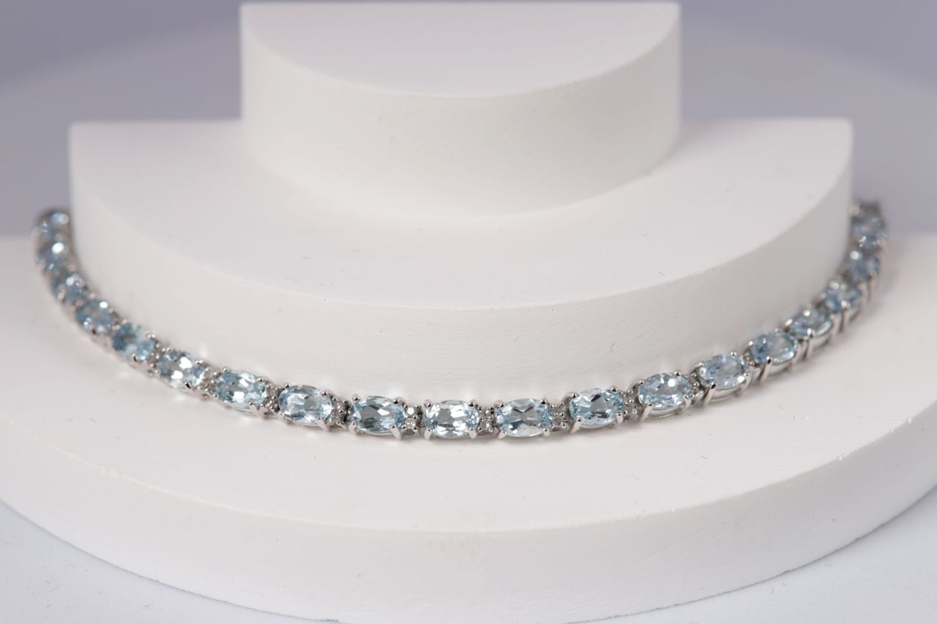 AQUAMARINE & DIAMOND TENNIS BRACELET - Bild 2 aus 4