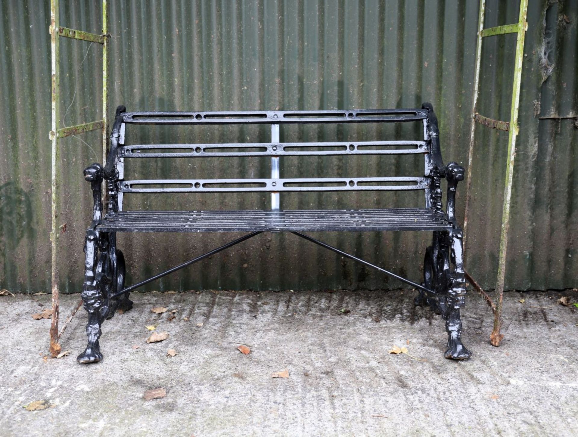 CAST IRON GARDEN SEAT