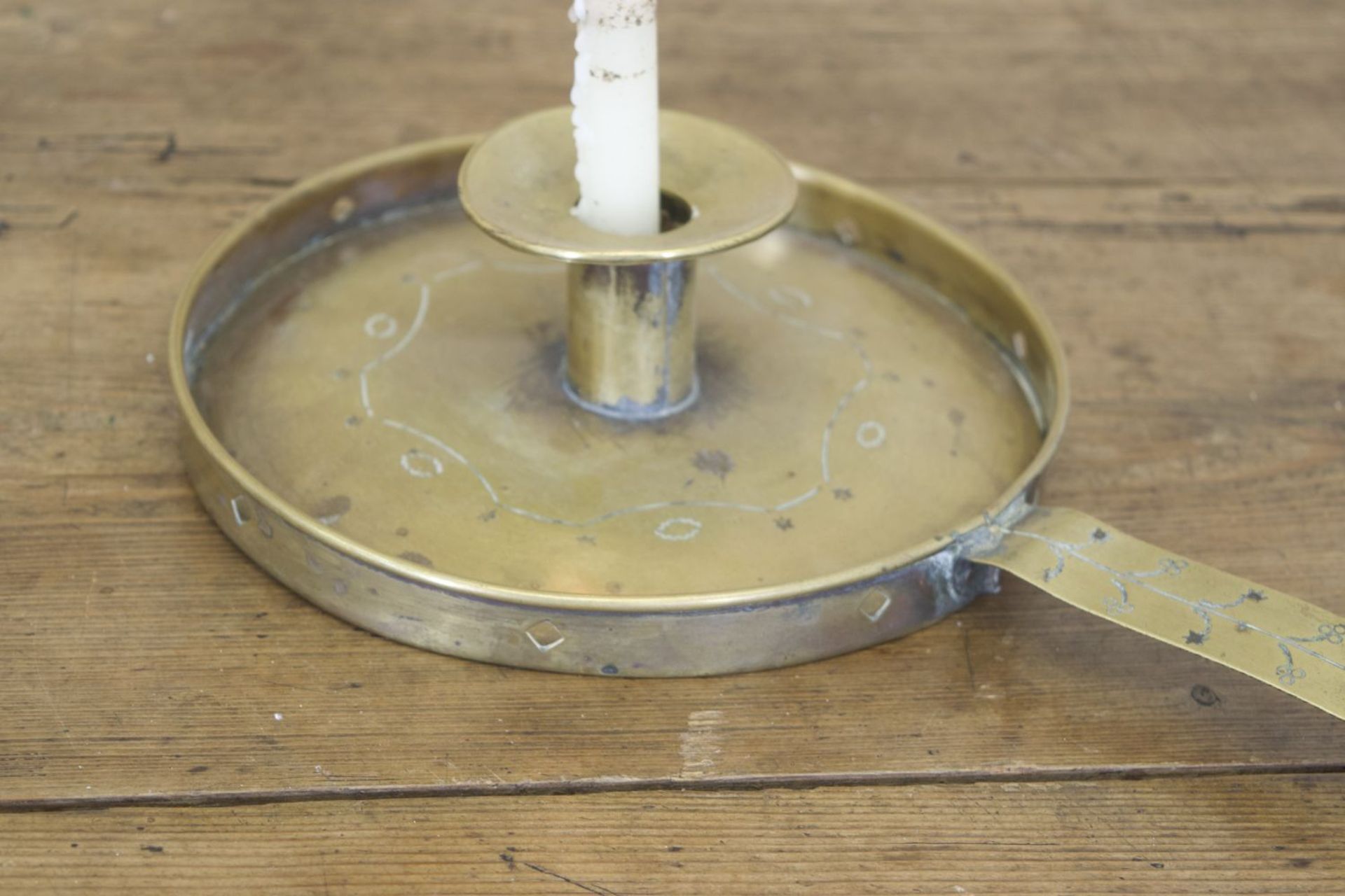 19TH-CENTURY BRASS CHAMBER CANDLESTICK - Image 2 of 2