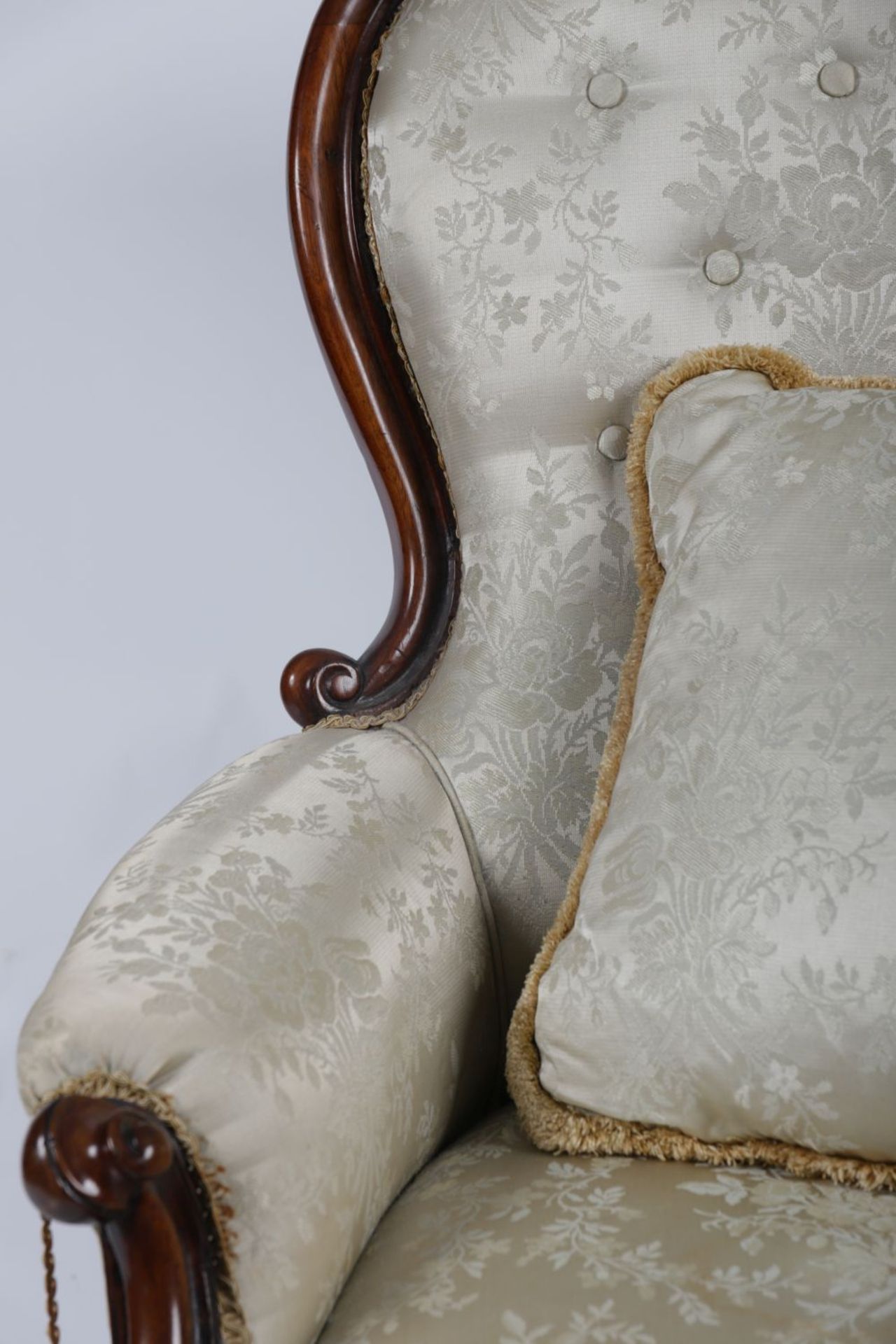 EARLY VICTORIAN MAHOGANY & UPHOLSTERED ARMCHAIR - Image 2 of 3