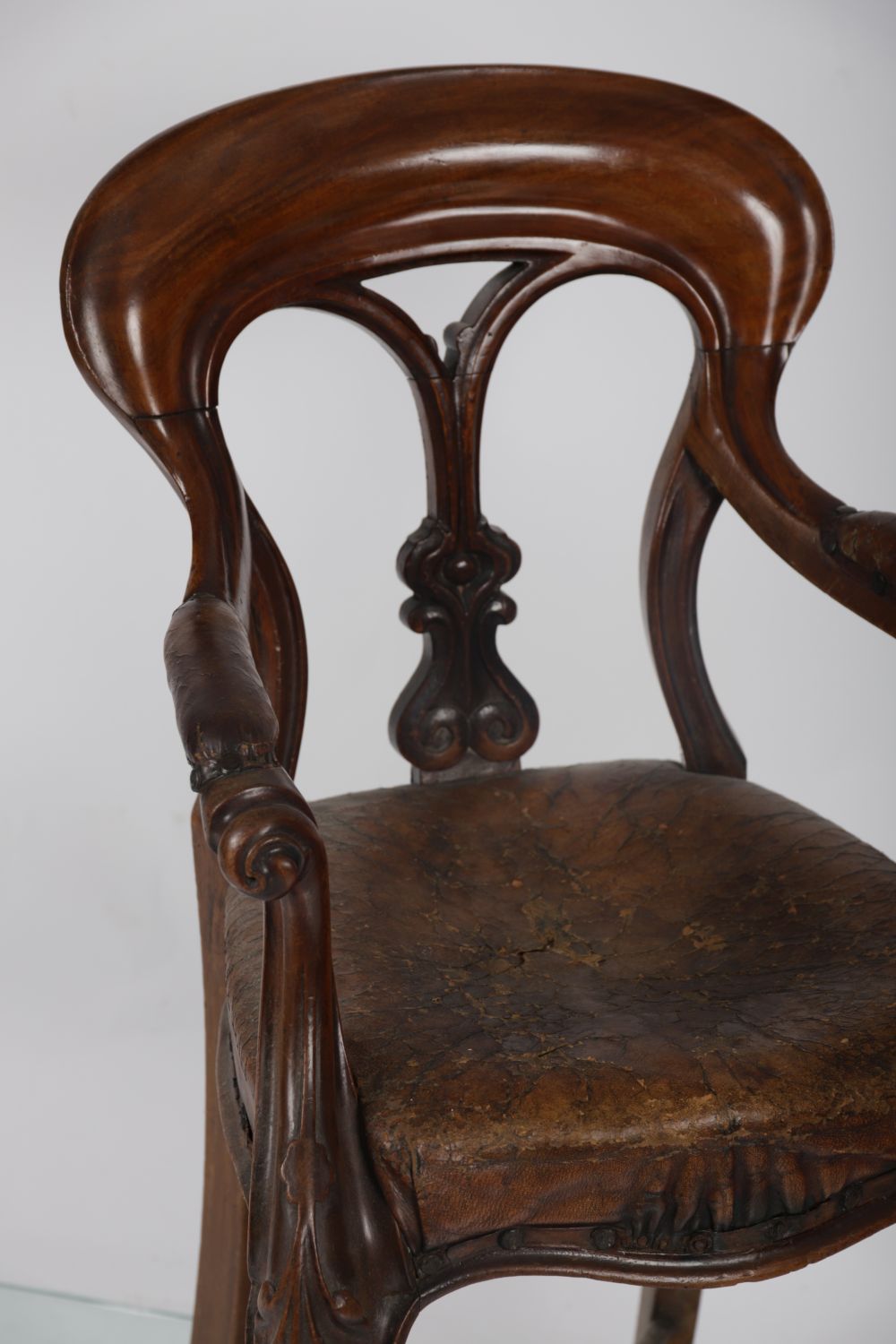 EARLY VICTORIAN MAHOGANY IRISH CHAIR - Image 3 of 3