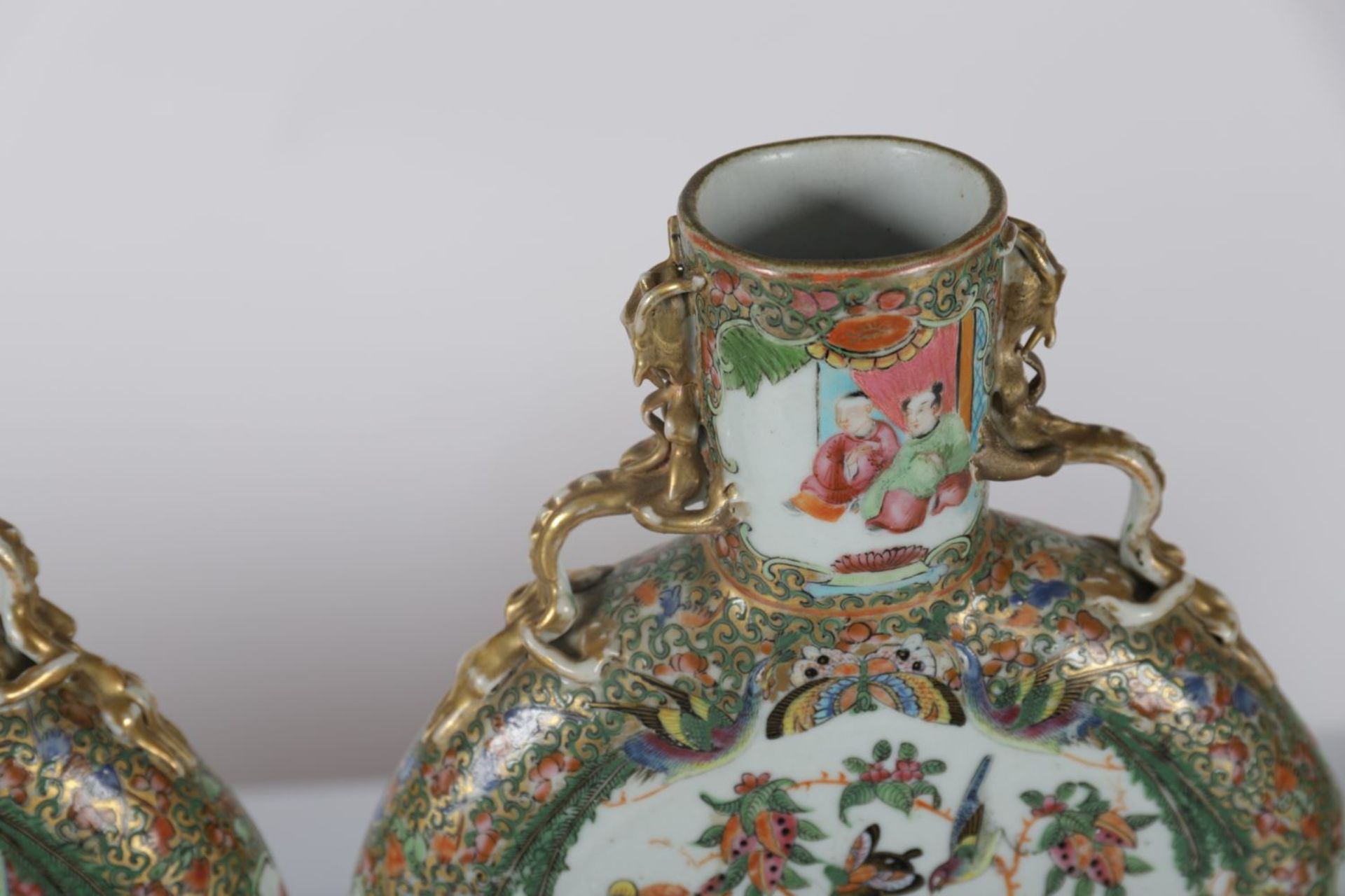 PAIR 19TH-CENTURY CHINESE CANTONESE FLASKS - Image 3 of 4
