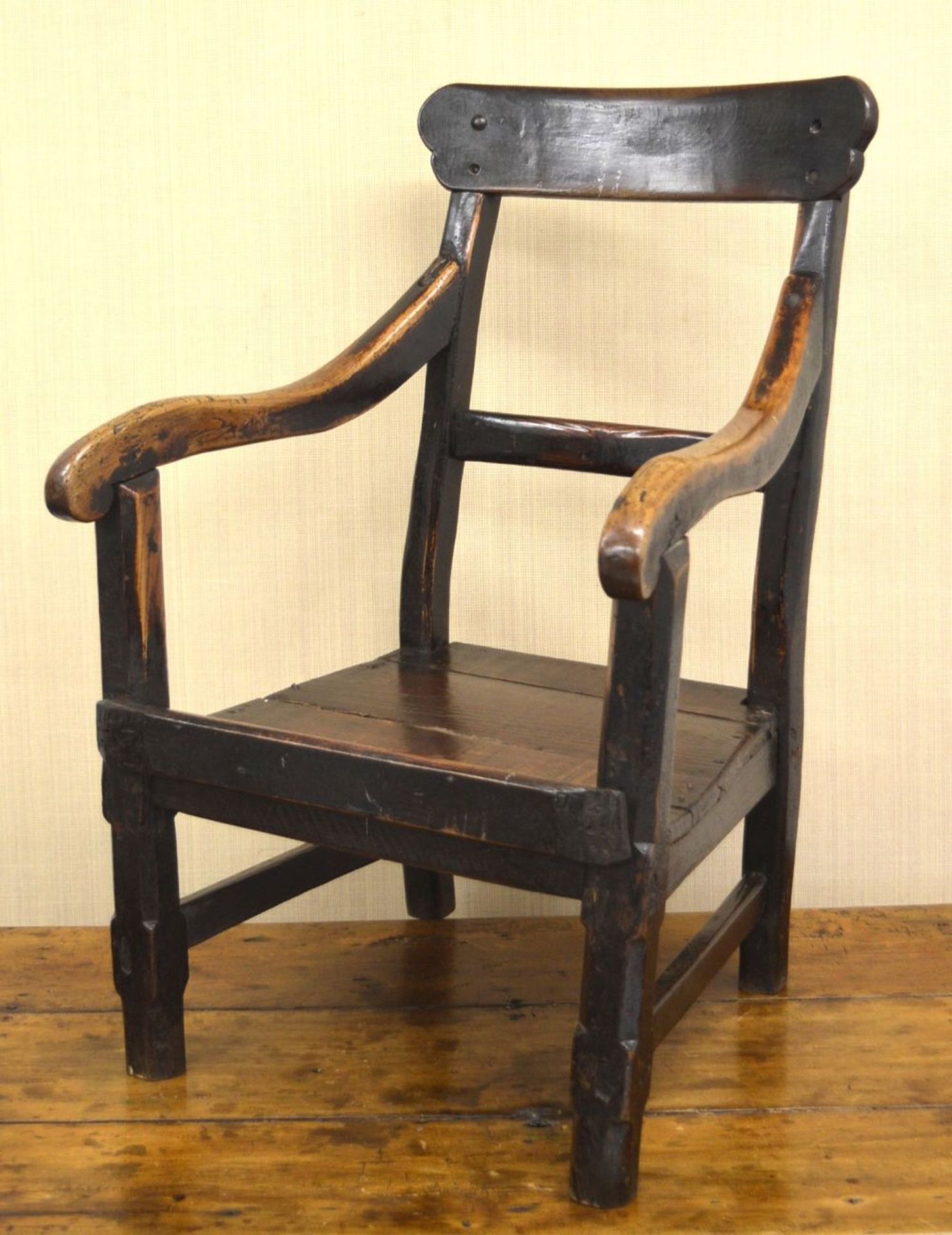 19TH-CENTURY ELM HEDGE CHAIR